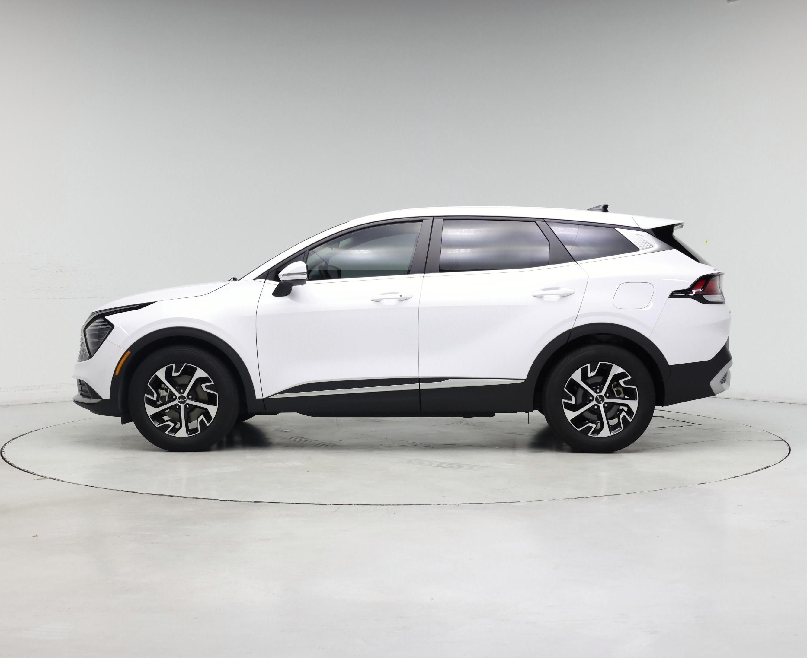 Thumbnail: 2024 Kia Sportage - 3