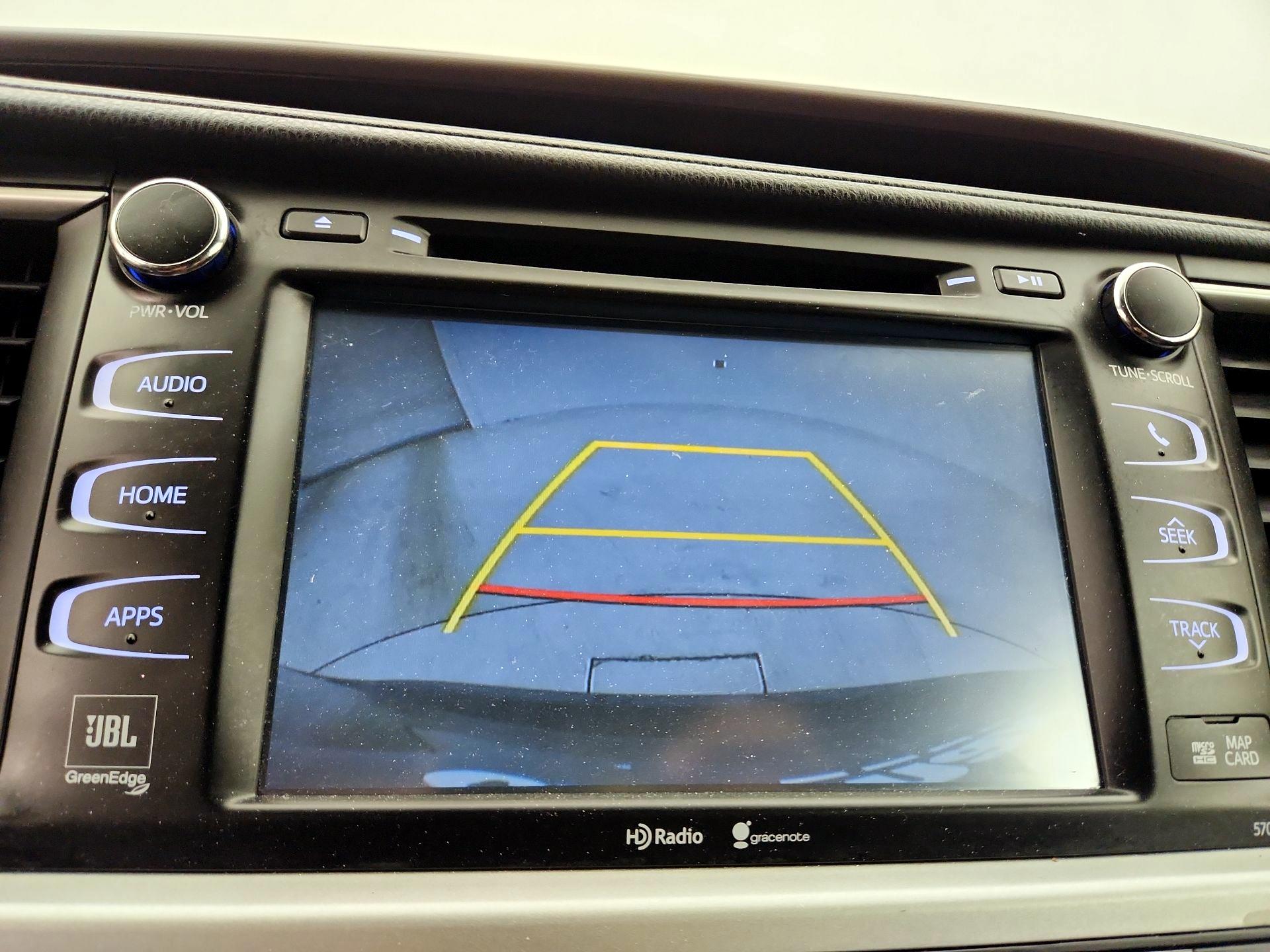 Thumbnail: 2015 Toyota Highlander - 14