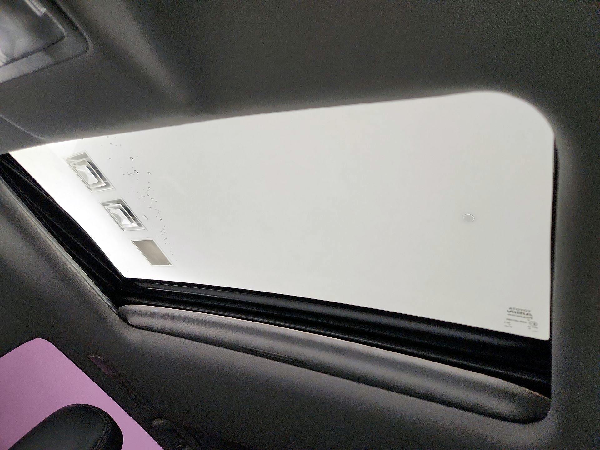 Thumbnail: 2015 Toyota Highlander - 19