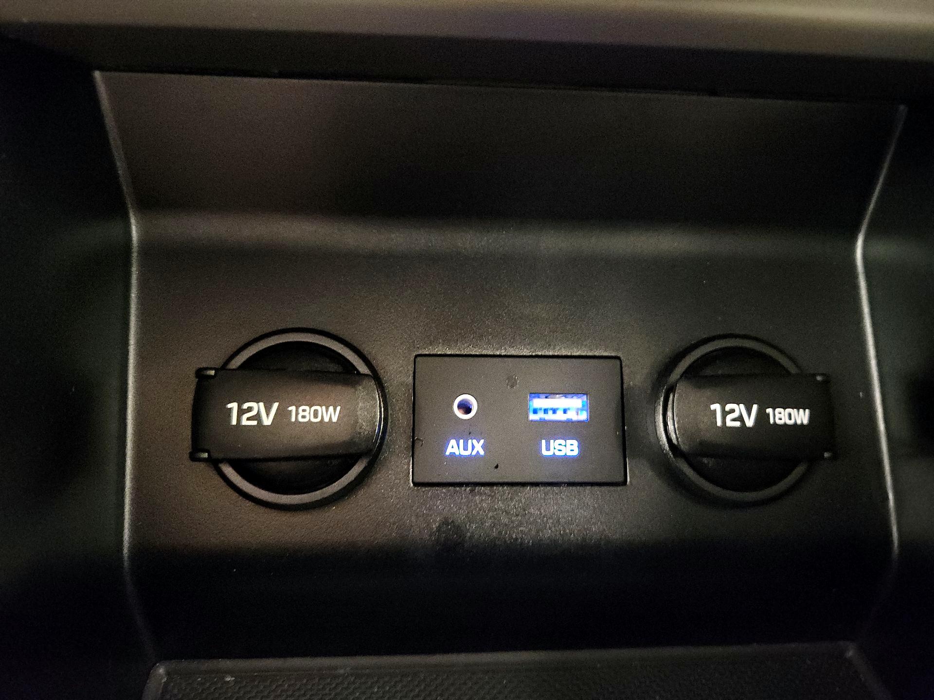 Thumbnail: 2019 Hyundai Elantra - 18