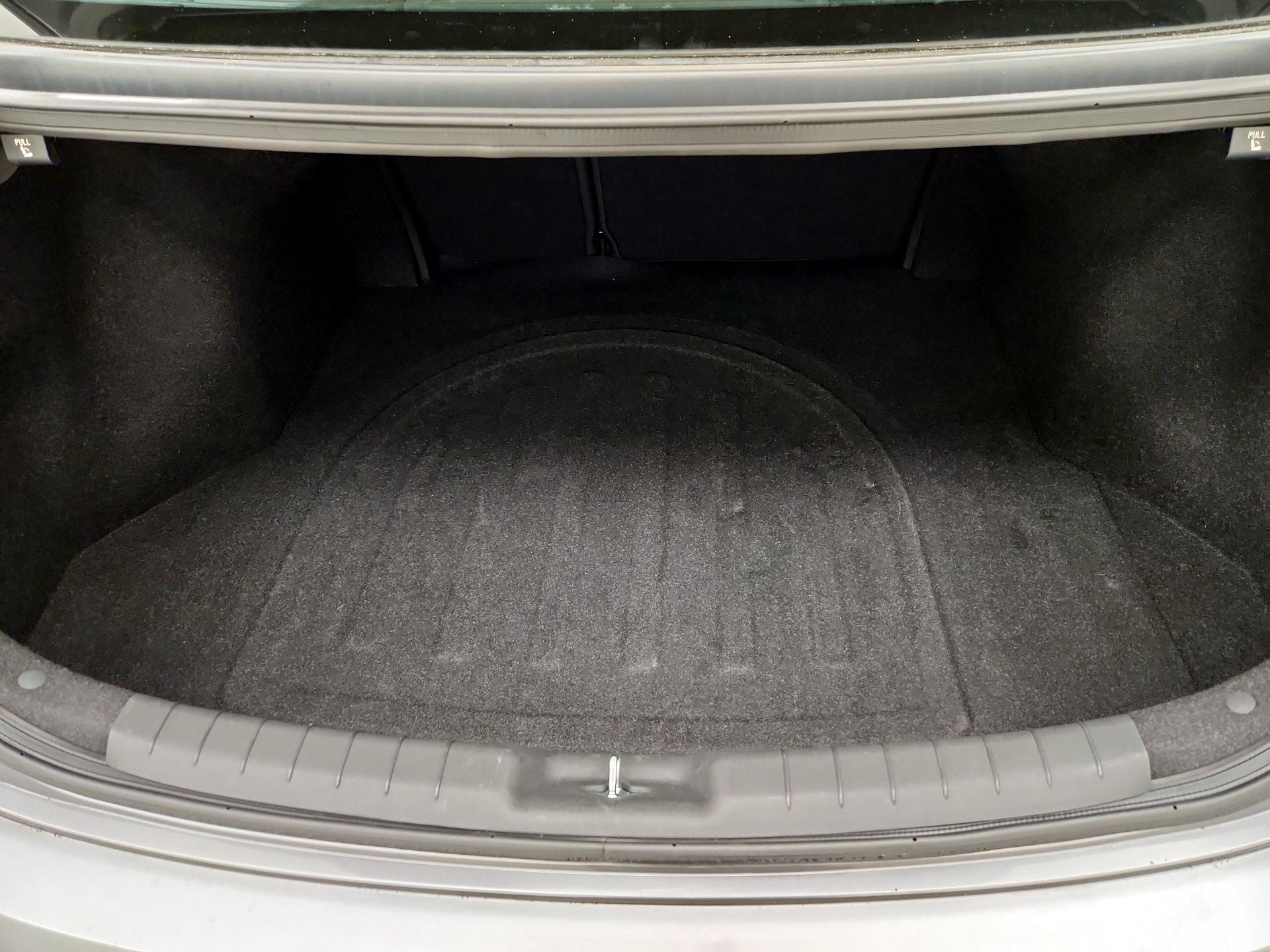 Thumbnail: 2019 Hyundai Elantra - 20