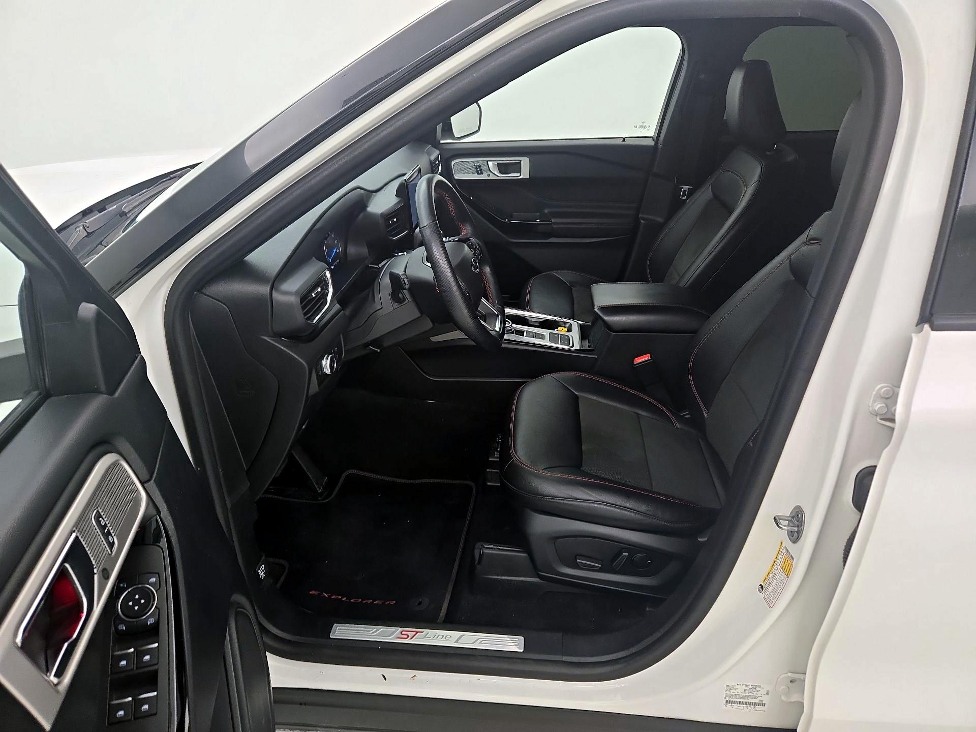 Thumbnail: 2022 Ford Explorer - 11