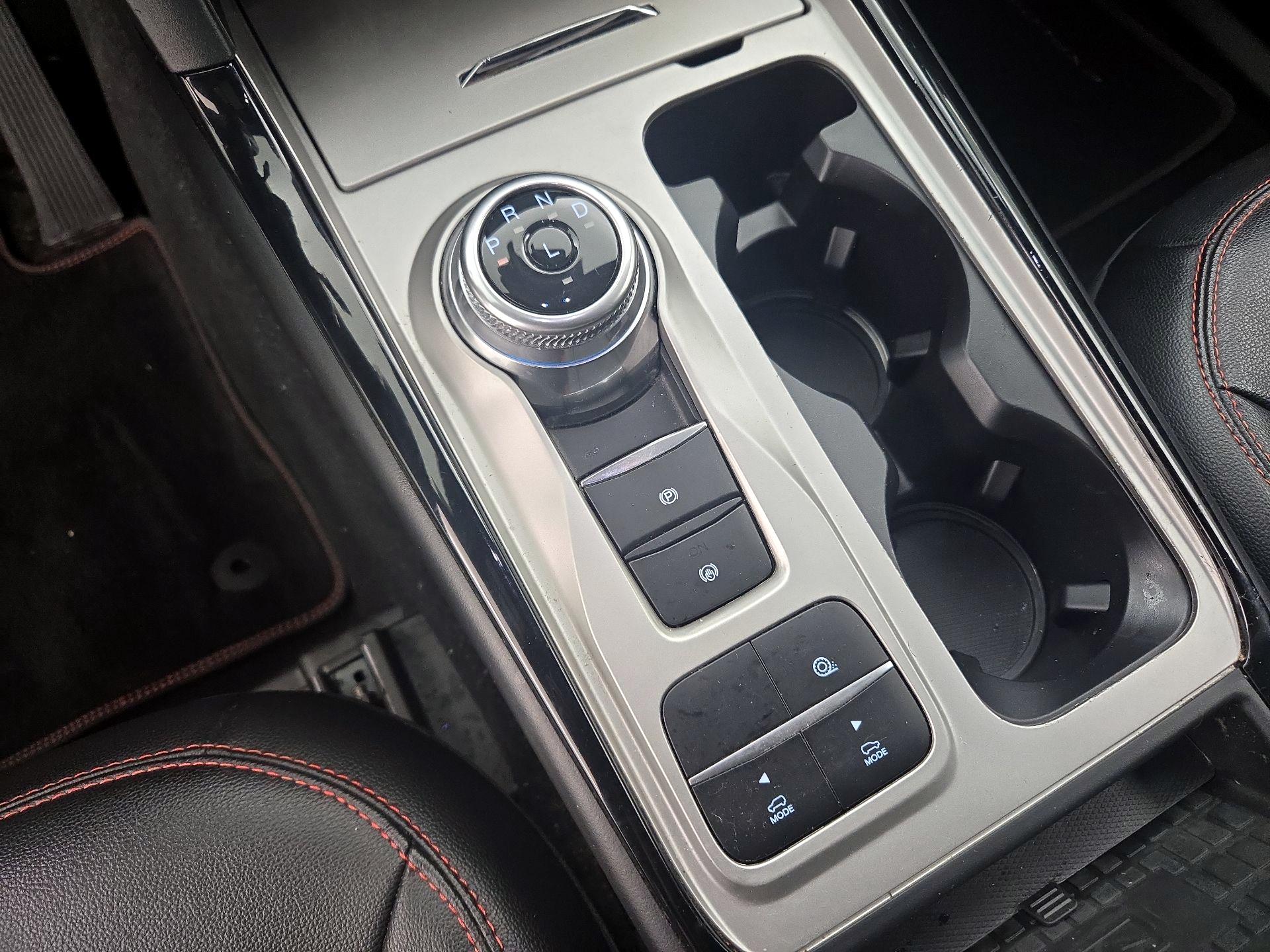 Thumbnail: 2022 Ford Explorer - 18