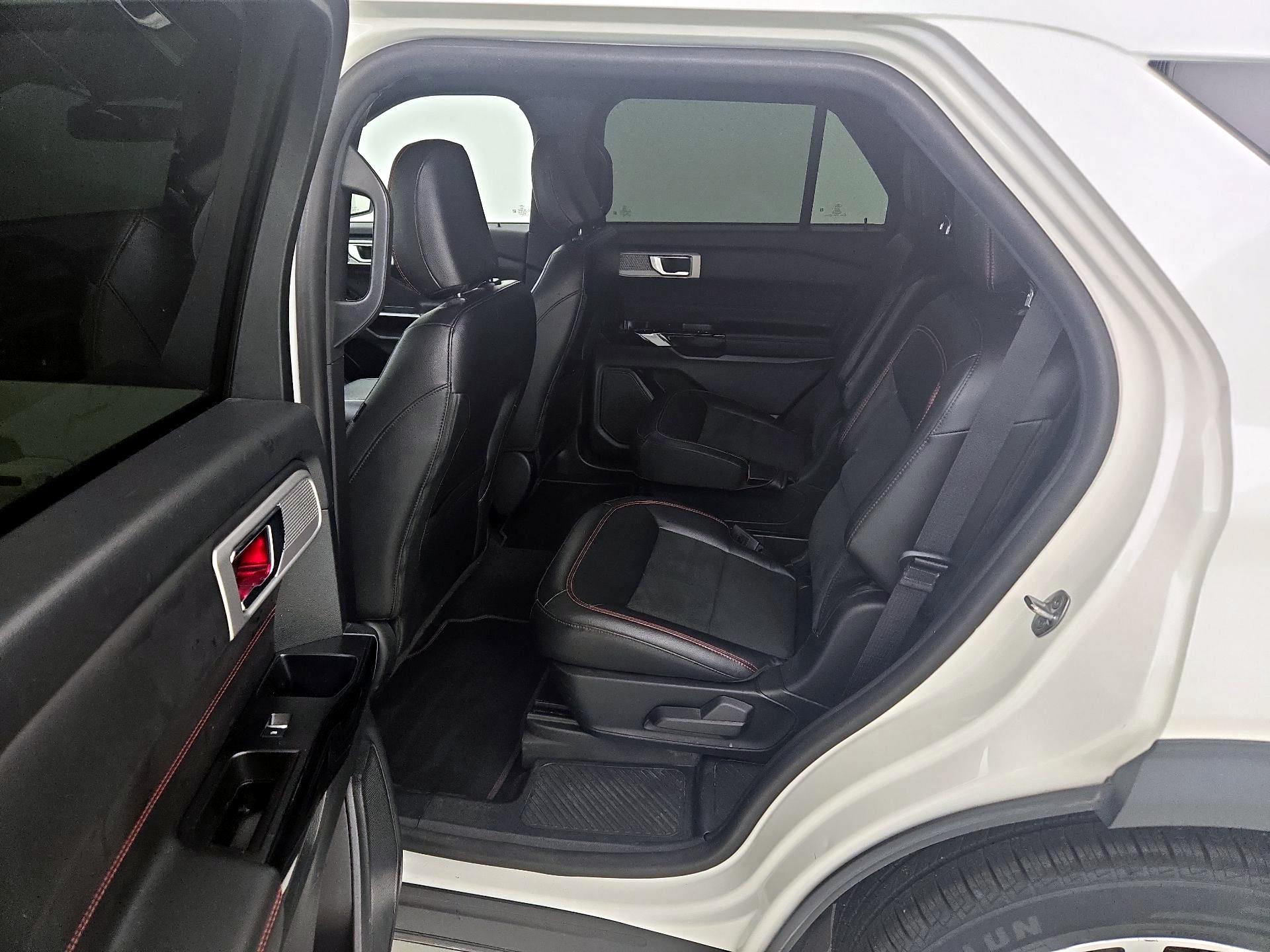 Thumbnail: 2022 Ford Explorer - 20