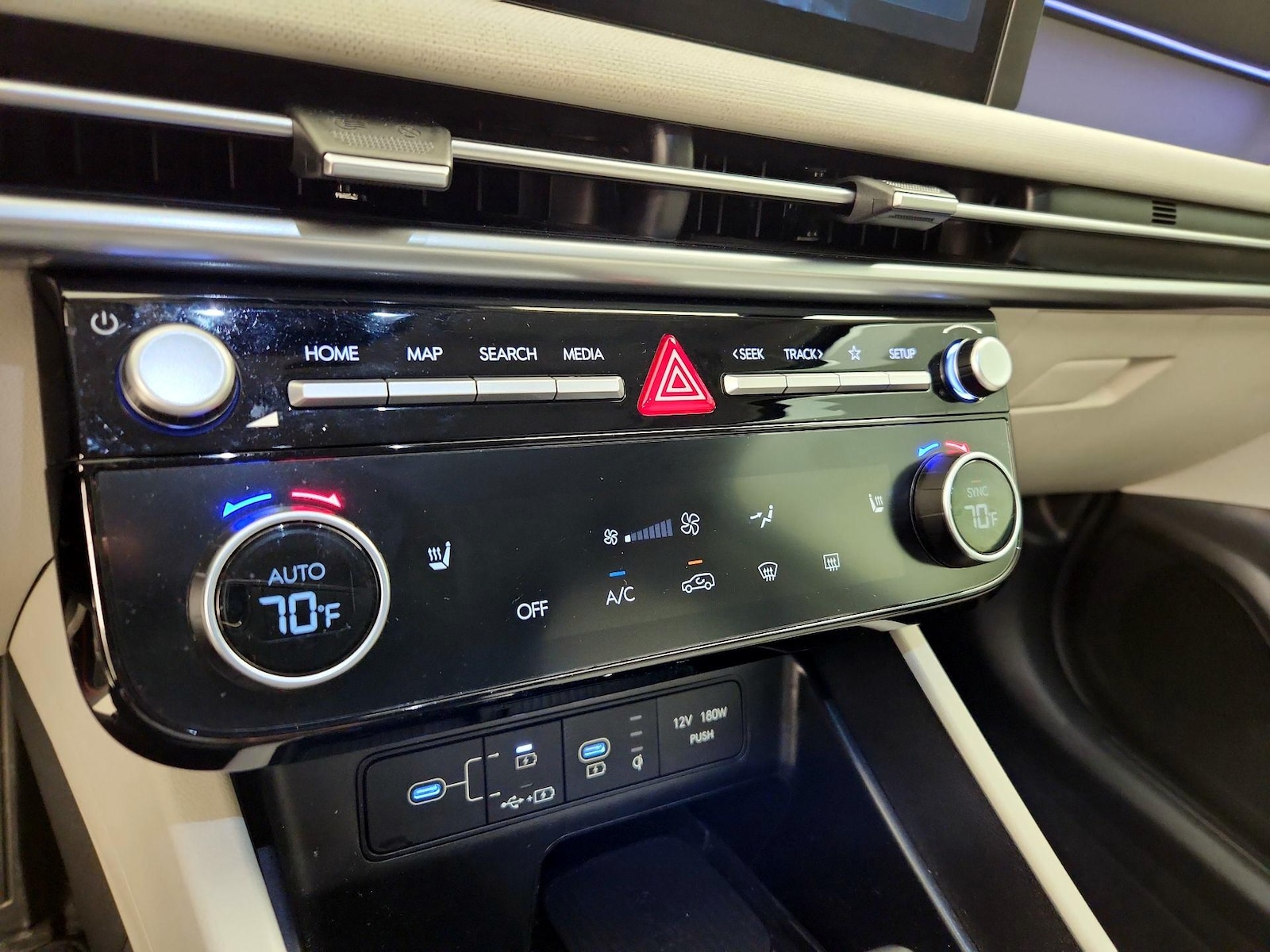 2025 Hyundai Tucson SEL Convenience - Photo 18