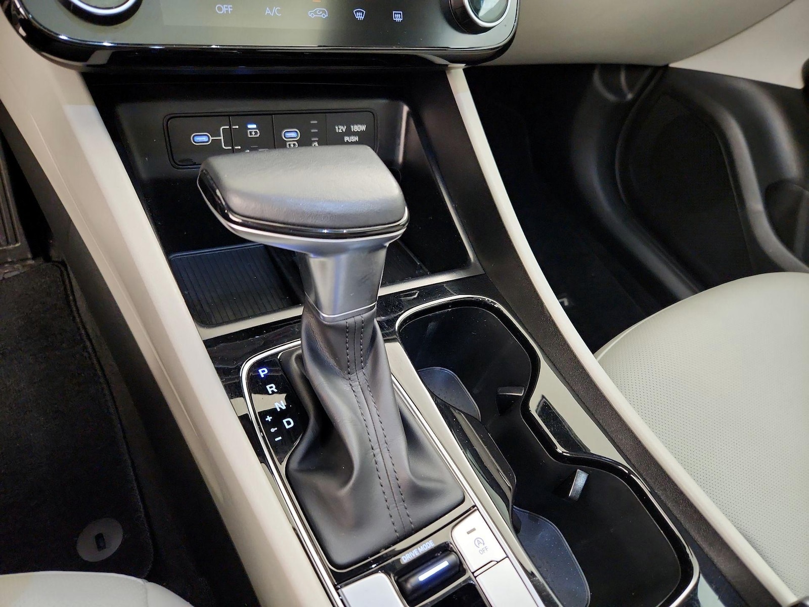 2025 Hyundai Tucson SEL Convenience - Photo 19