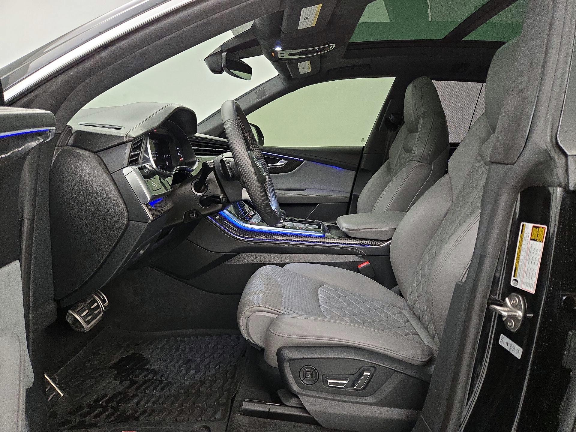 Thumbnail: 2023 Audi SQ8 - 11