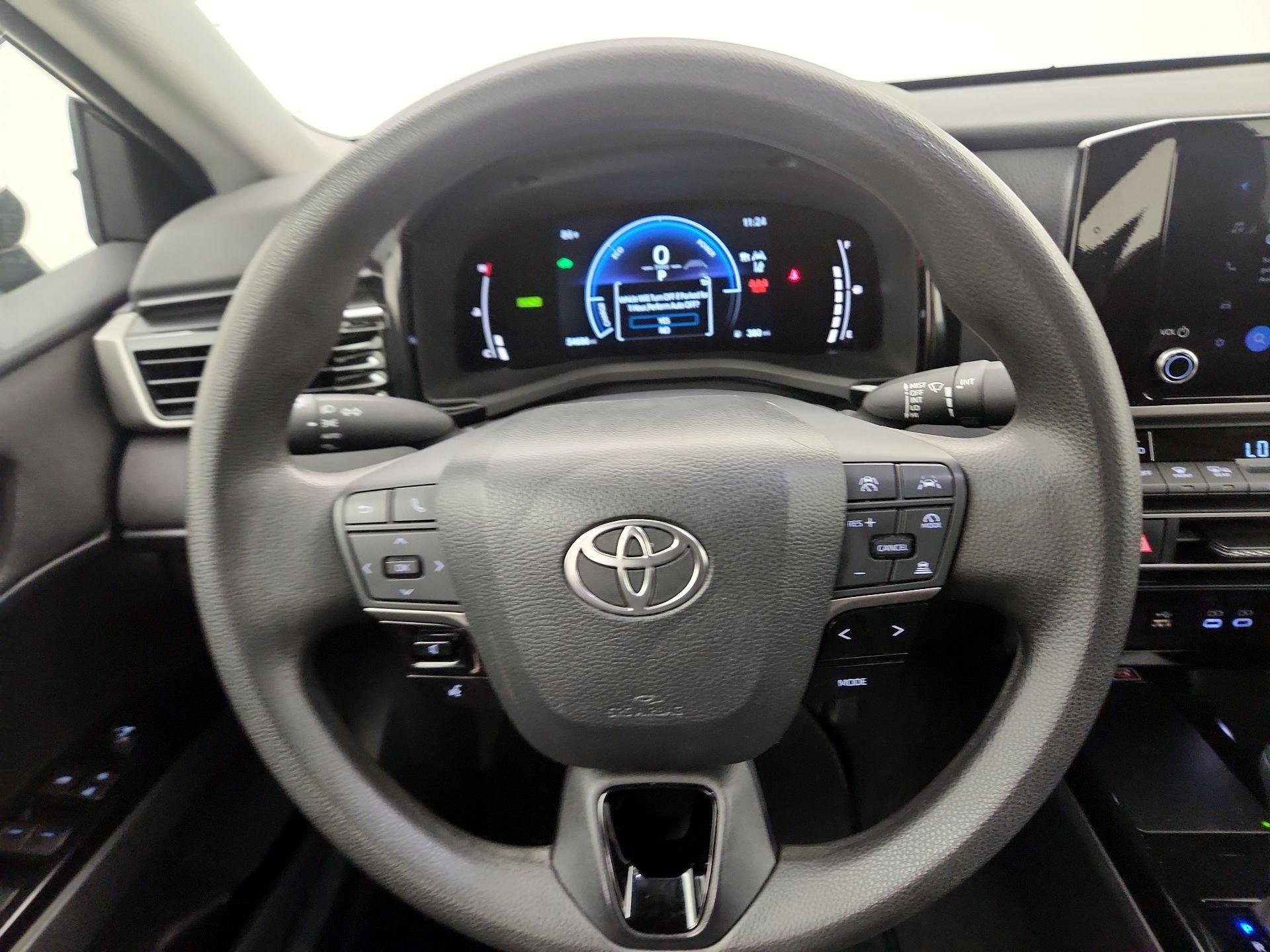 Thumbnail: 2025 Toyota Camry - 10