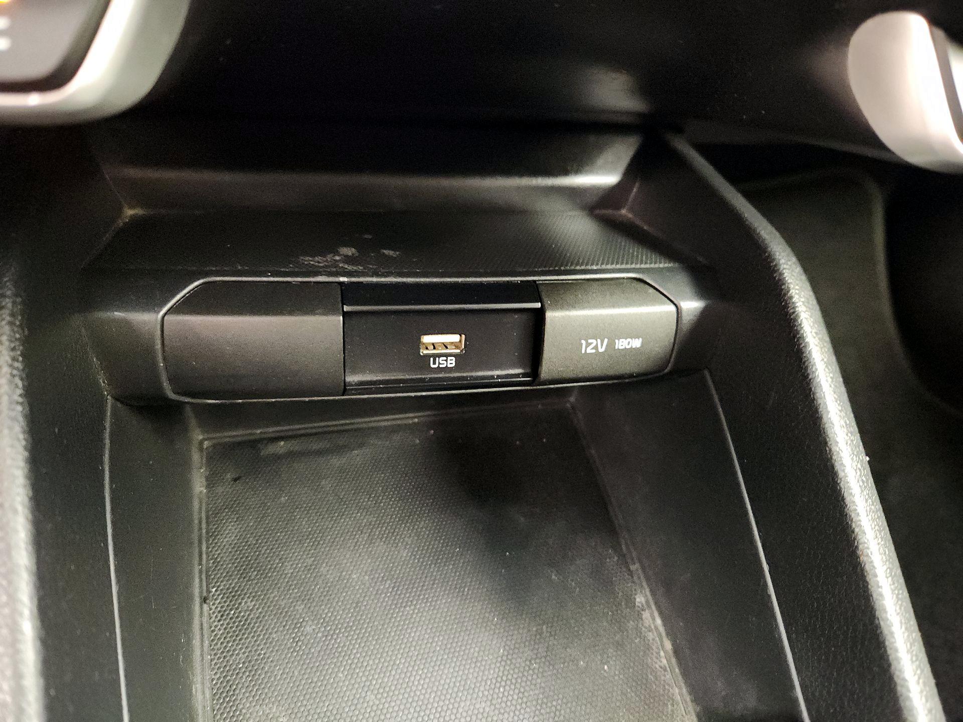 Thumbnail: 2023 Kia Rio - 18