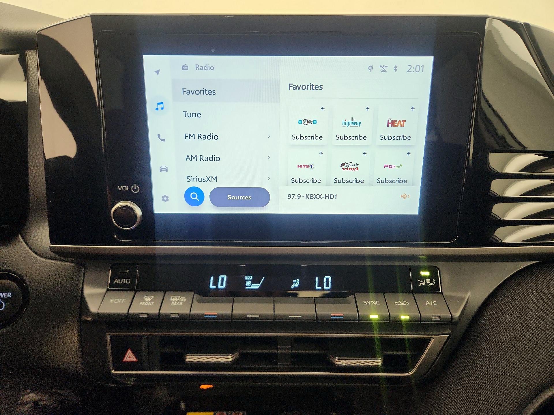 Thumbnail: 2025 Toyota Camry - 15