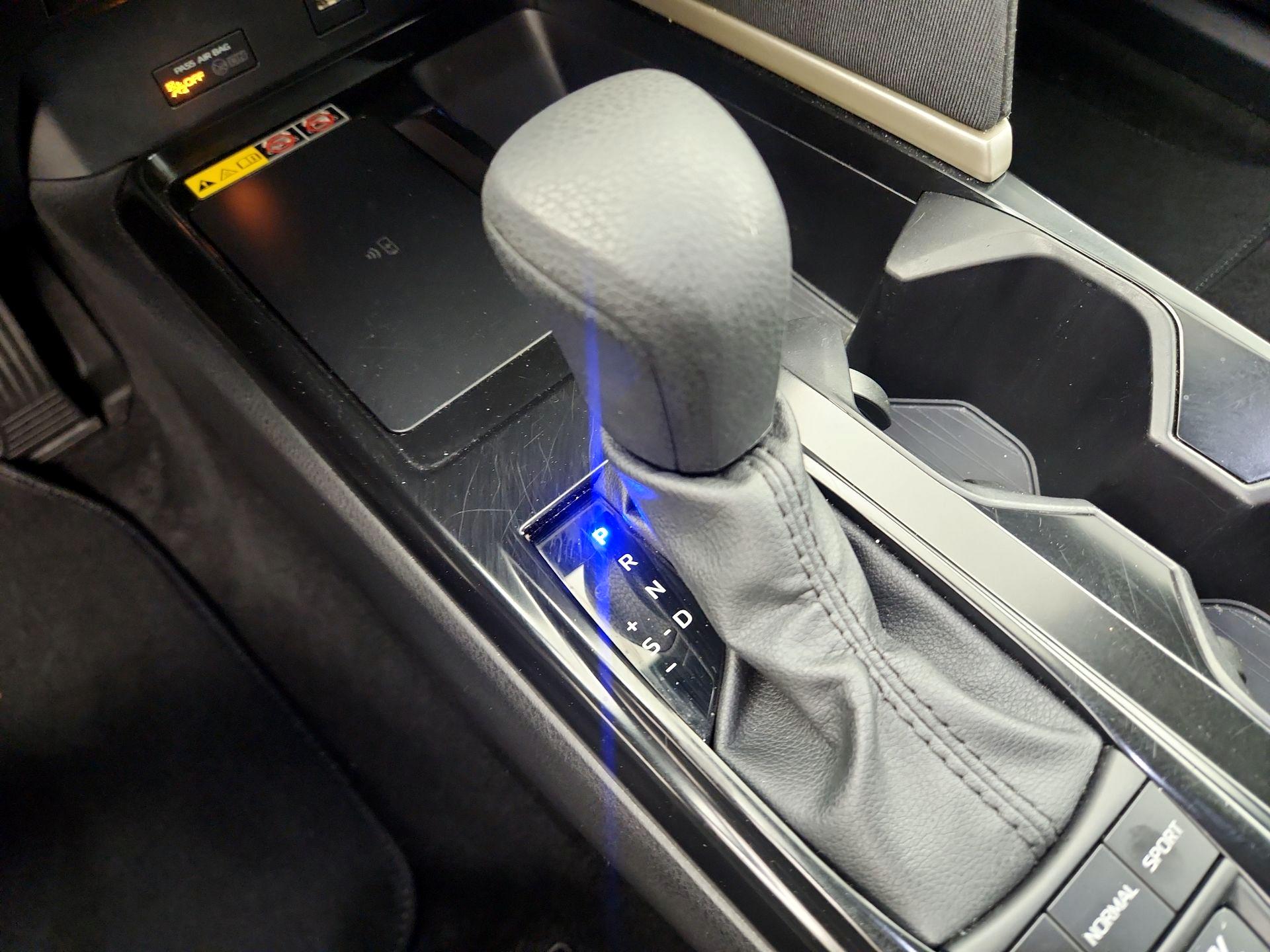 Thumbnail: 2025 Toyota Camry - 17