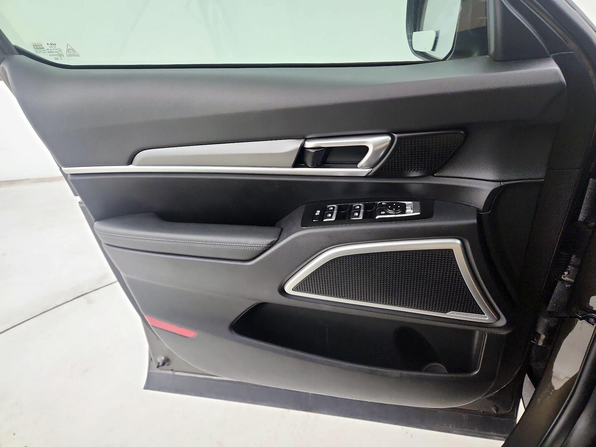 Thumbnail: 2022 Kia Telluride - 12