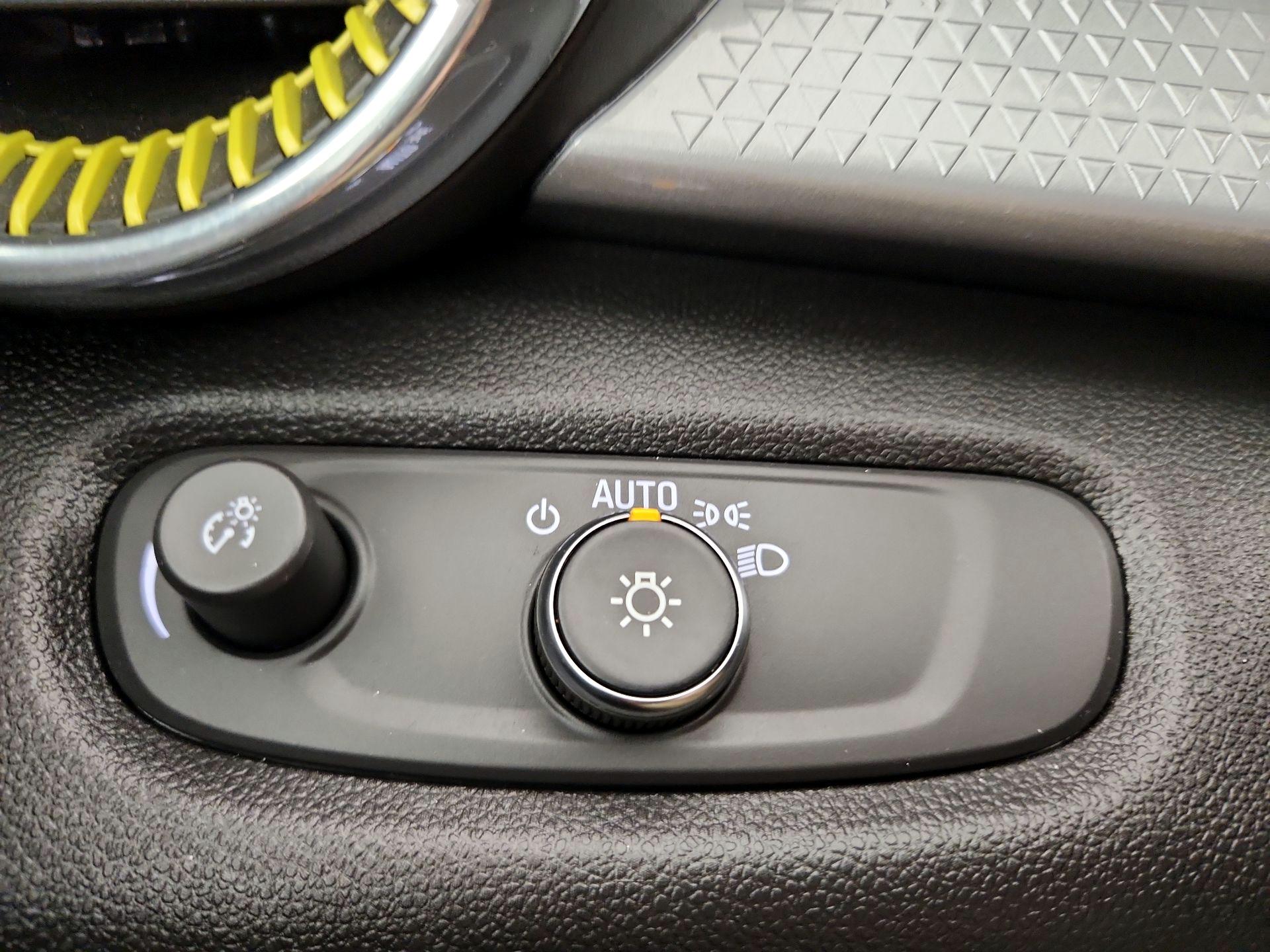 Thumbnail: 2025 Chevrolet Trax - 13