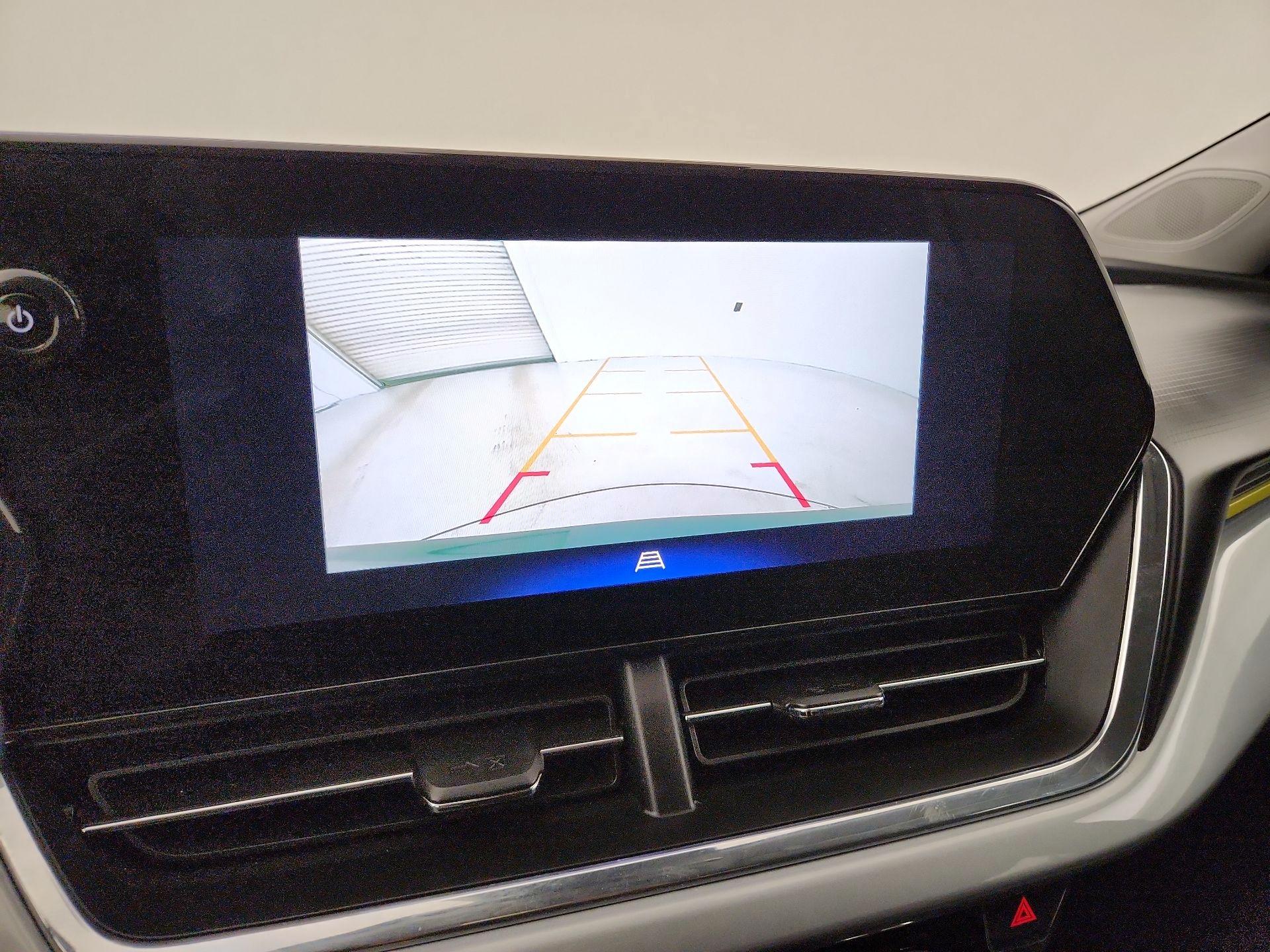 Thumbnail: 2025 Chevrolet Trax - 14