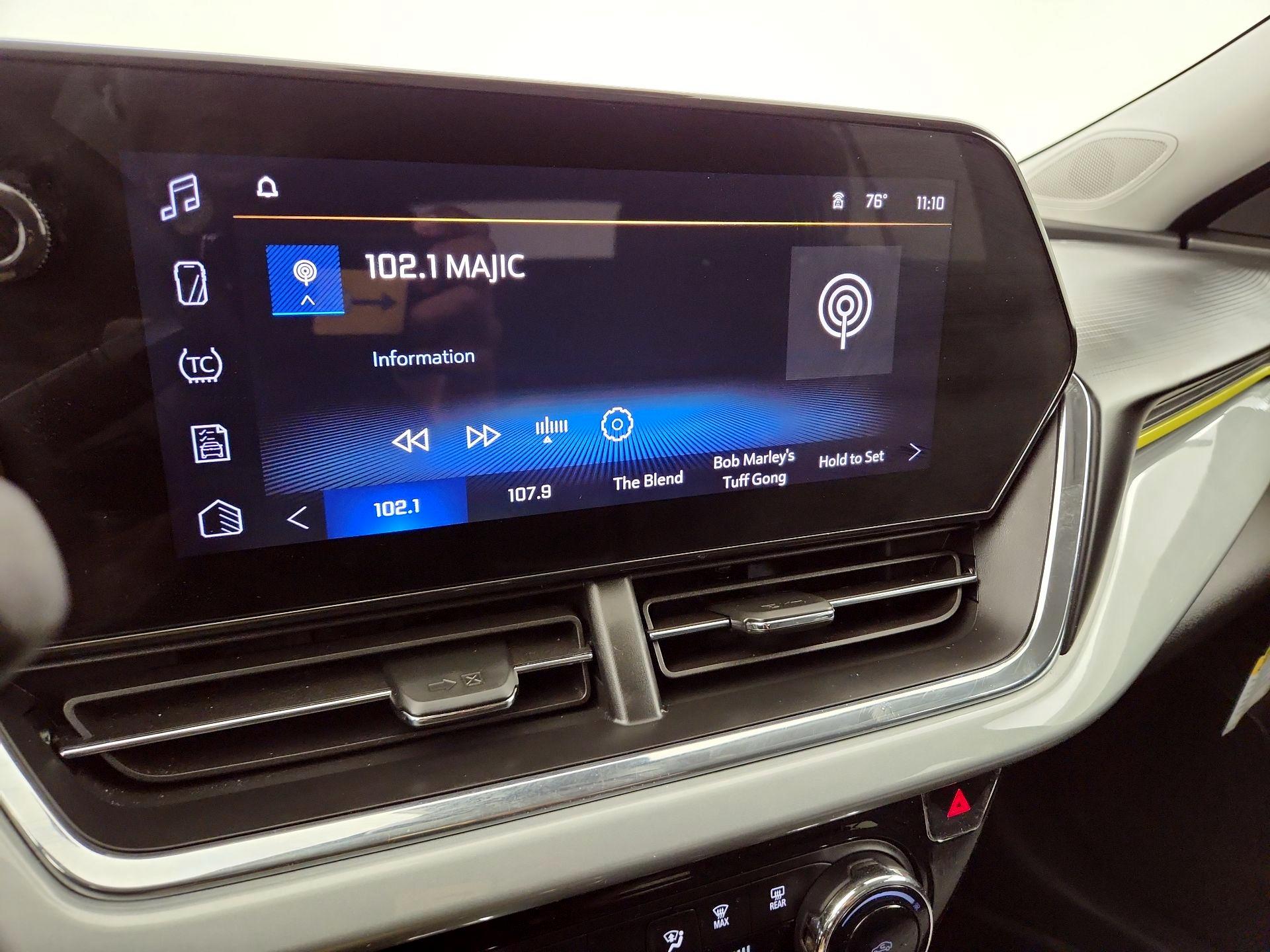 Thumbnail: 2025 Chevrolet Trax - 15