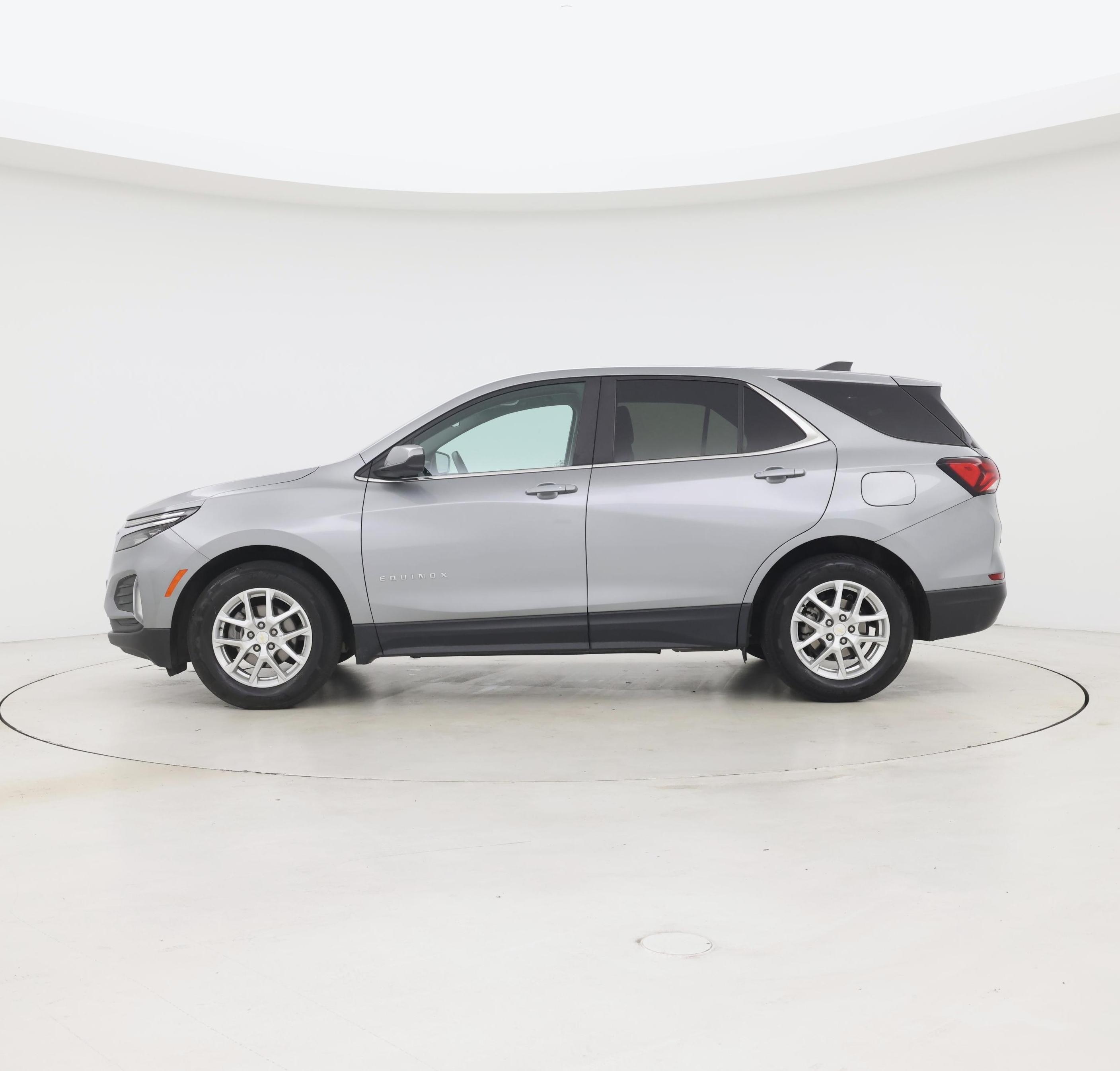 Thumbnail: 2023 Chevrolet Equinox - 3