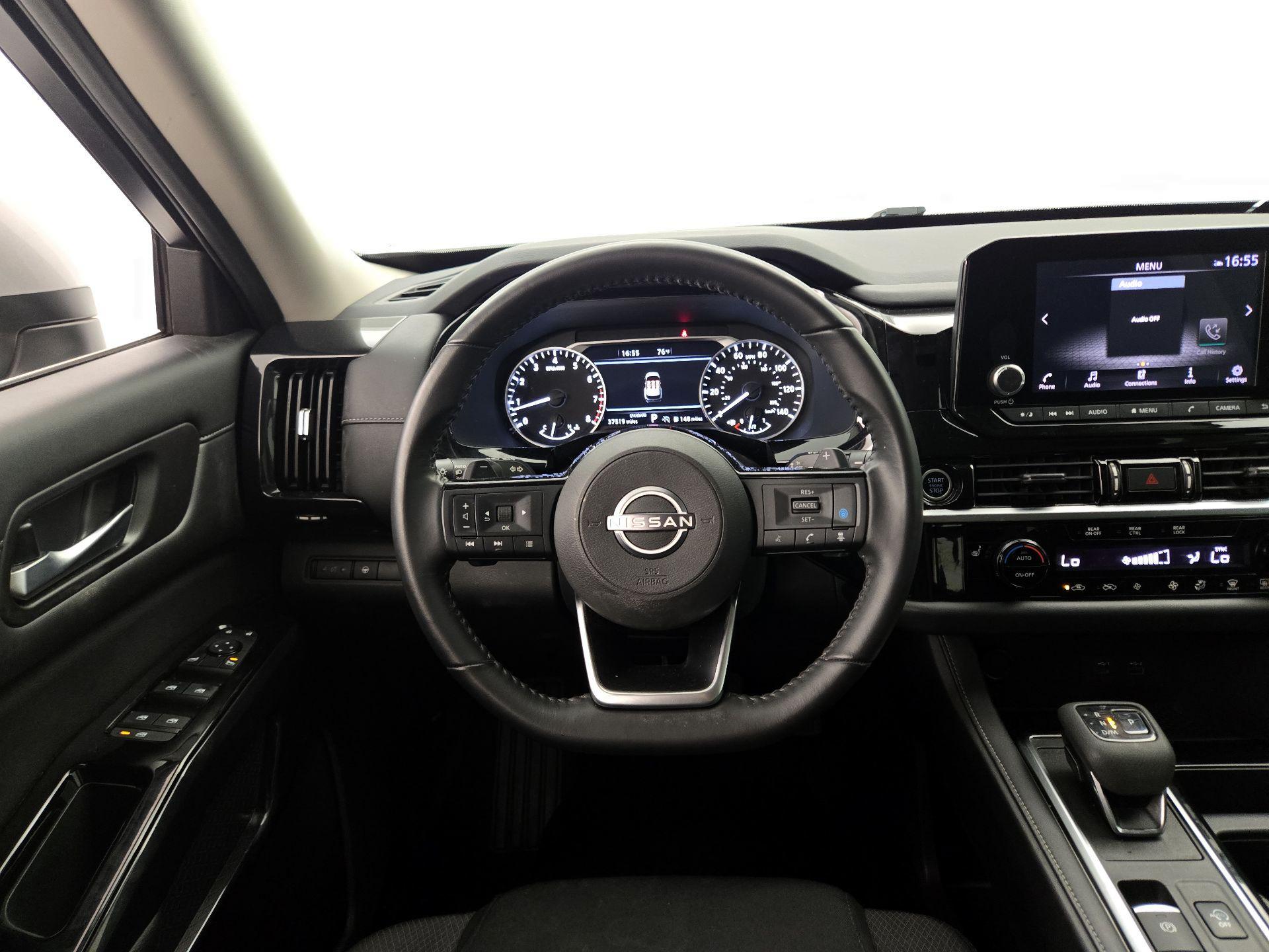 Thumbnail: 2022 Nissan Pathfinder - 10