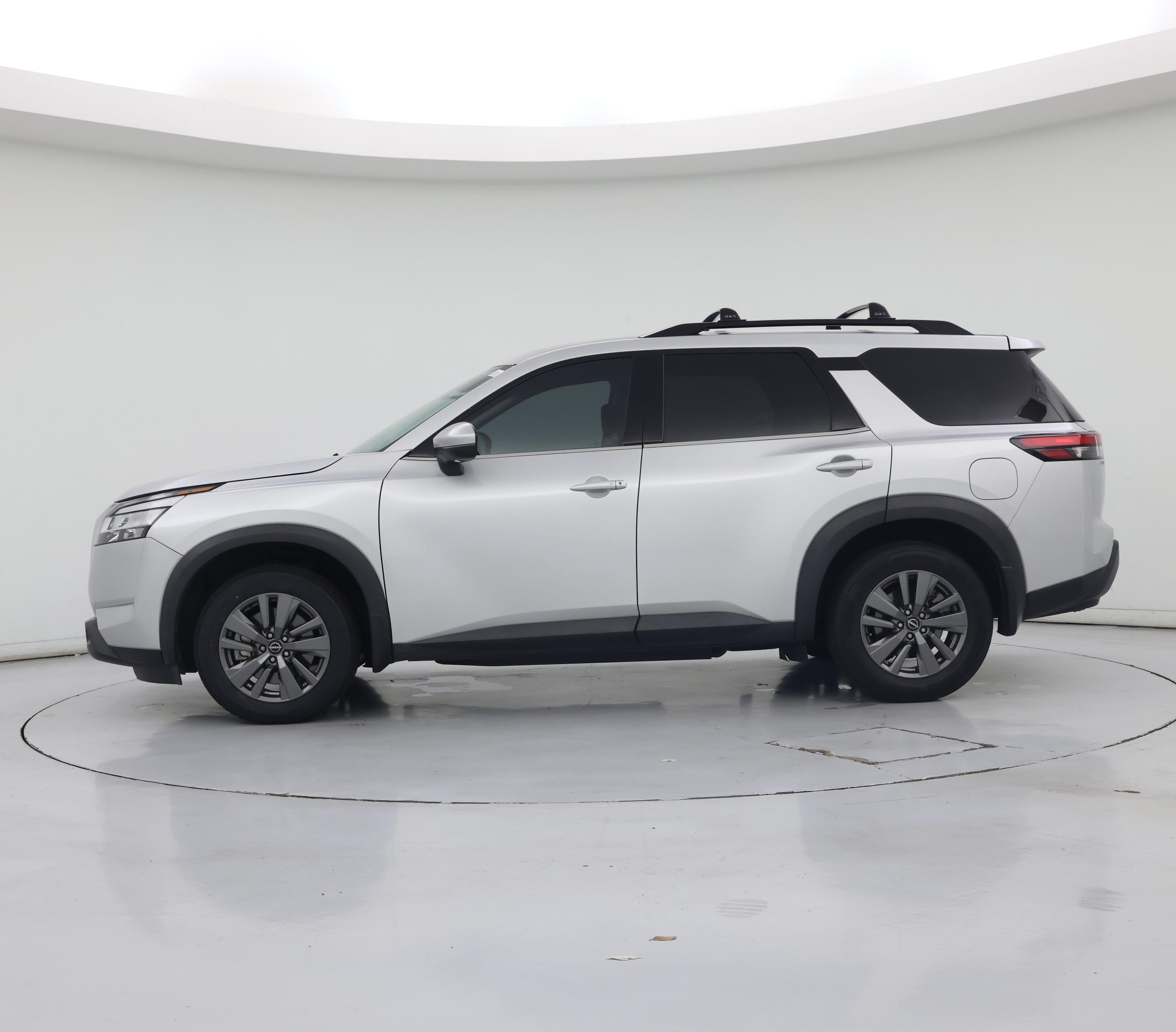 Thumbnail: 2022 Nissan Pathfinder - 3