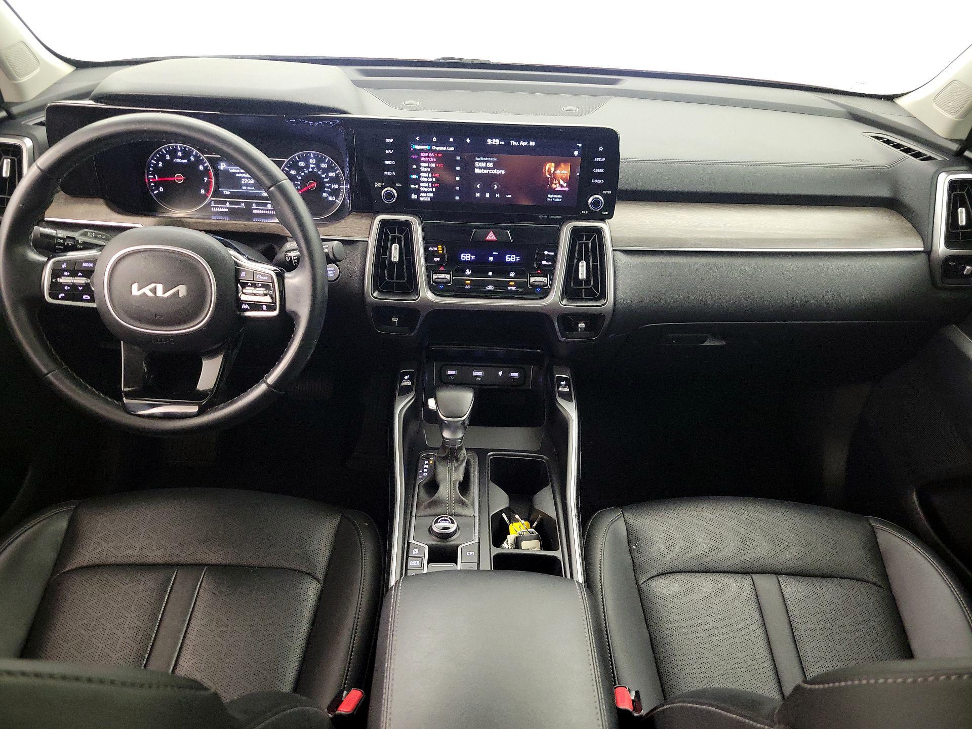 Thumbnail: 2023 Kia Sorento - 9