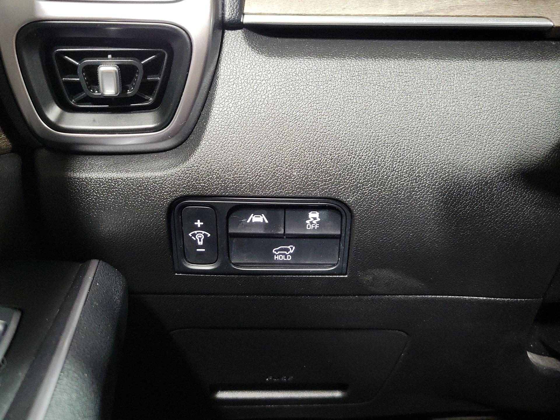 Thumbnail: 2023 Kia Sorento - 13