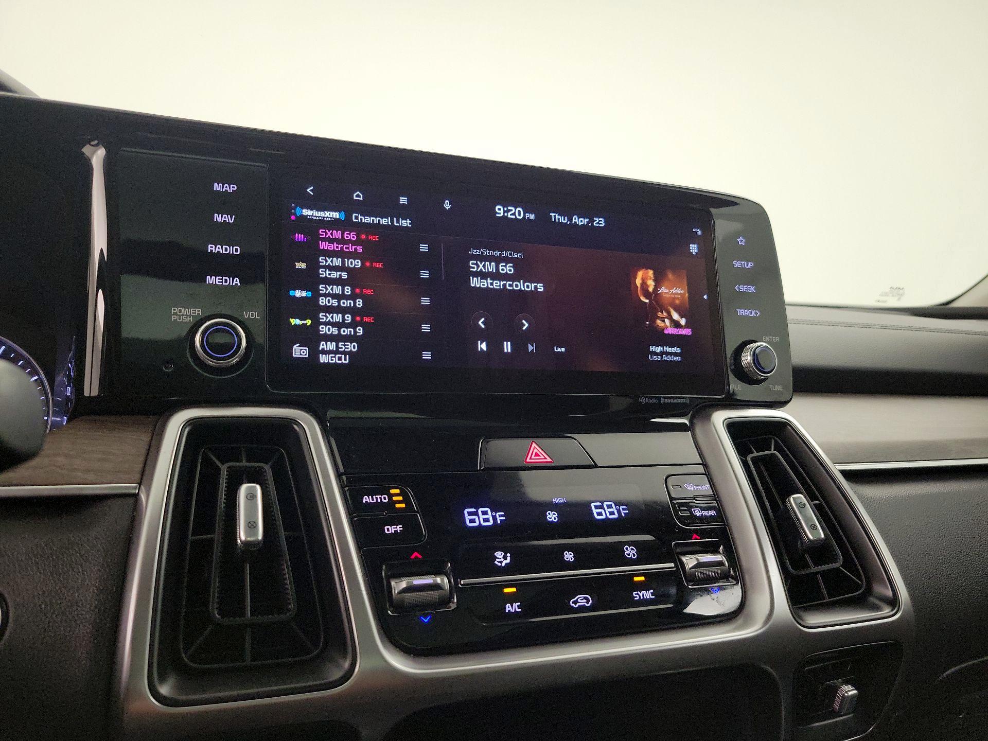 Thumbnail: 2023 Kia Sorento - 16