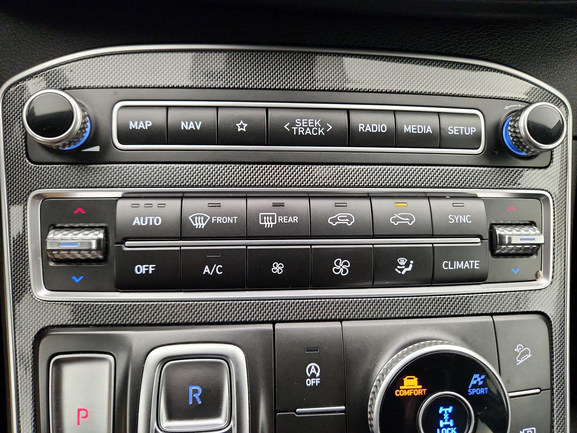 Thumbnail: 2023 Hyundai Santa Fe - 16