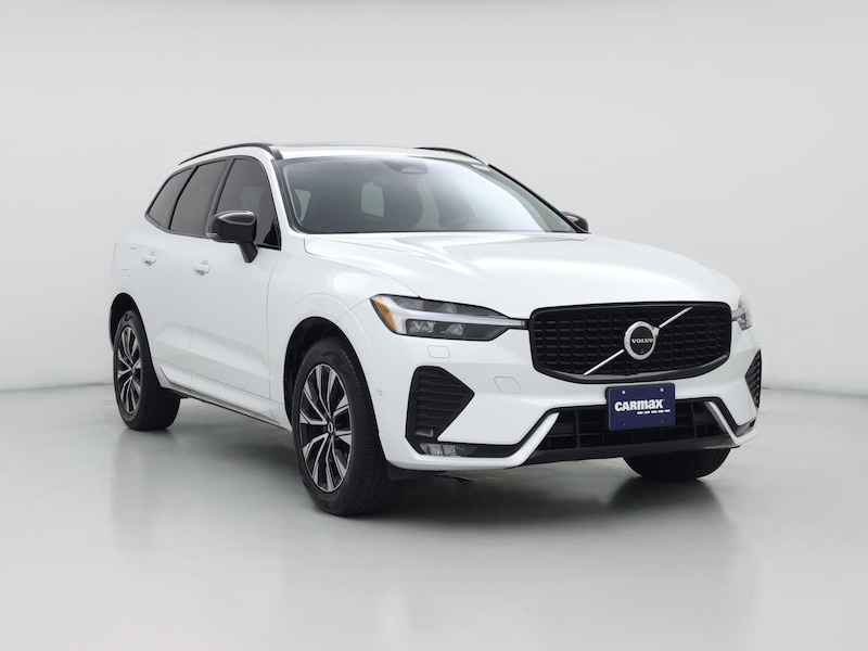 2024 Volvo XC60 B5 Plus Dark Theme