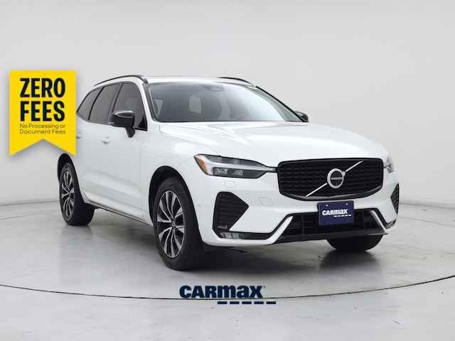 White 2024 Volvo XC60 B5 Plus Dark Theme AWD SUV / Crossover All-Wheel Drive Automatic