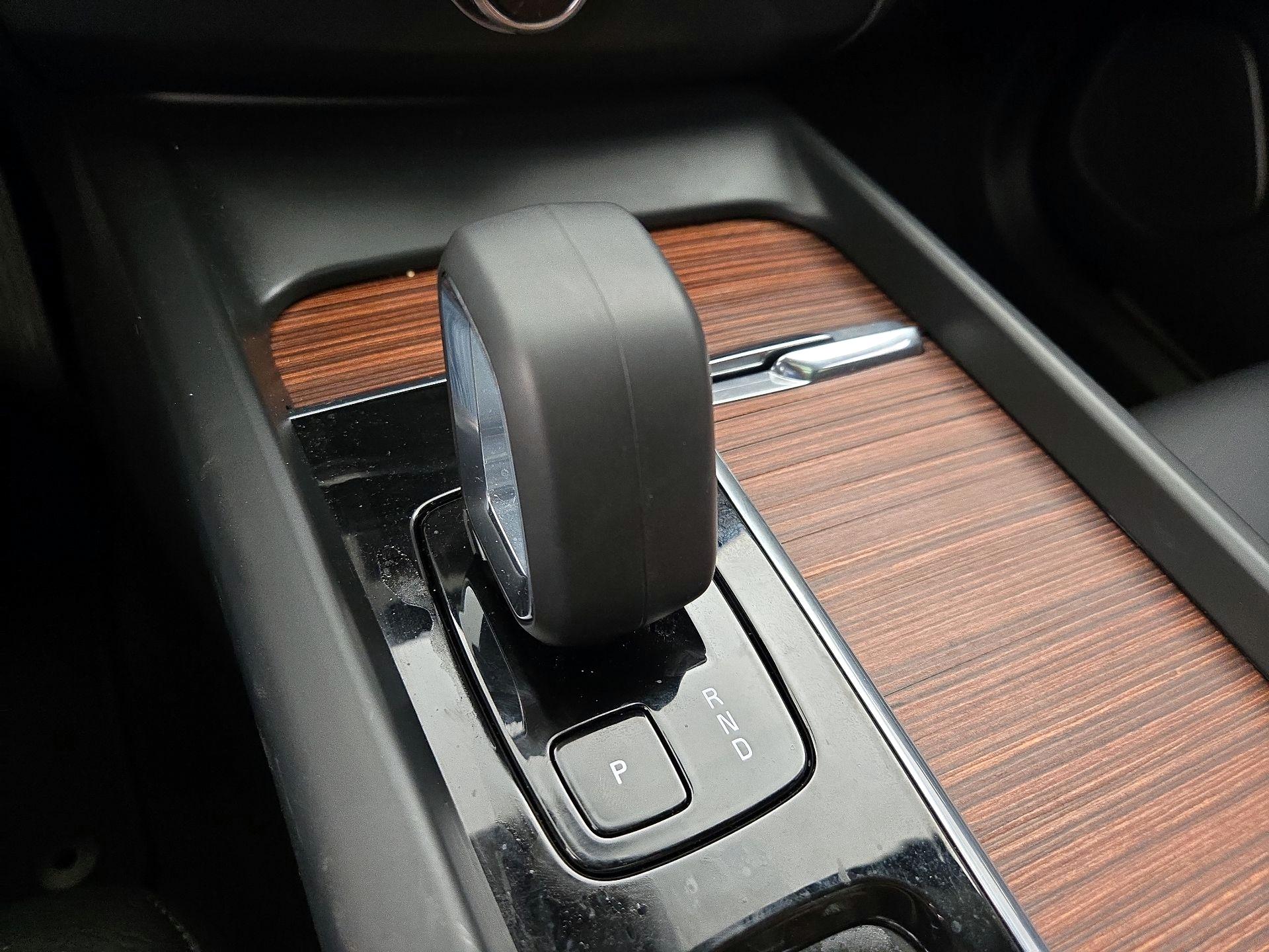 Thumbnail: 2024 Volvo XC60 - 18