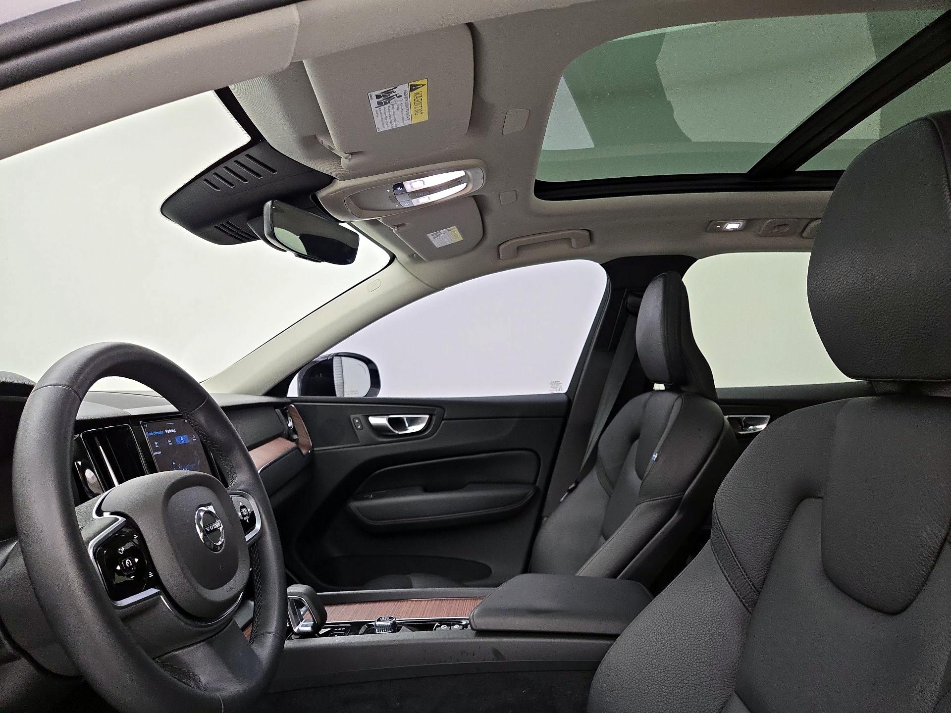 Thumbnail: 2024 Volvo XC60 - 20