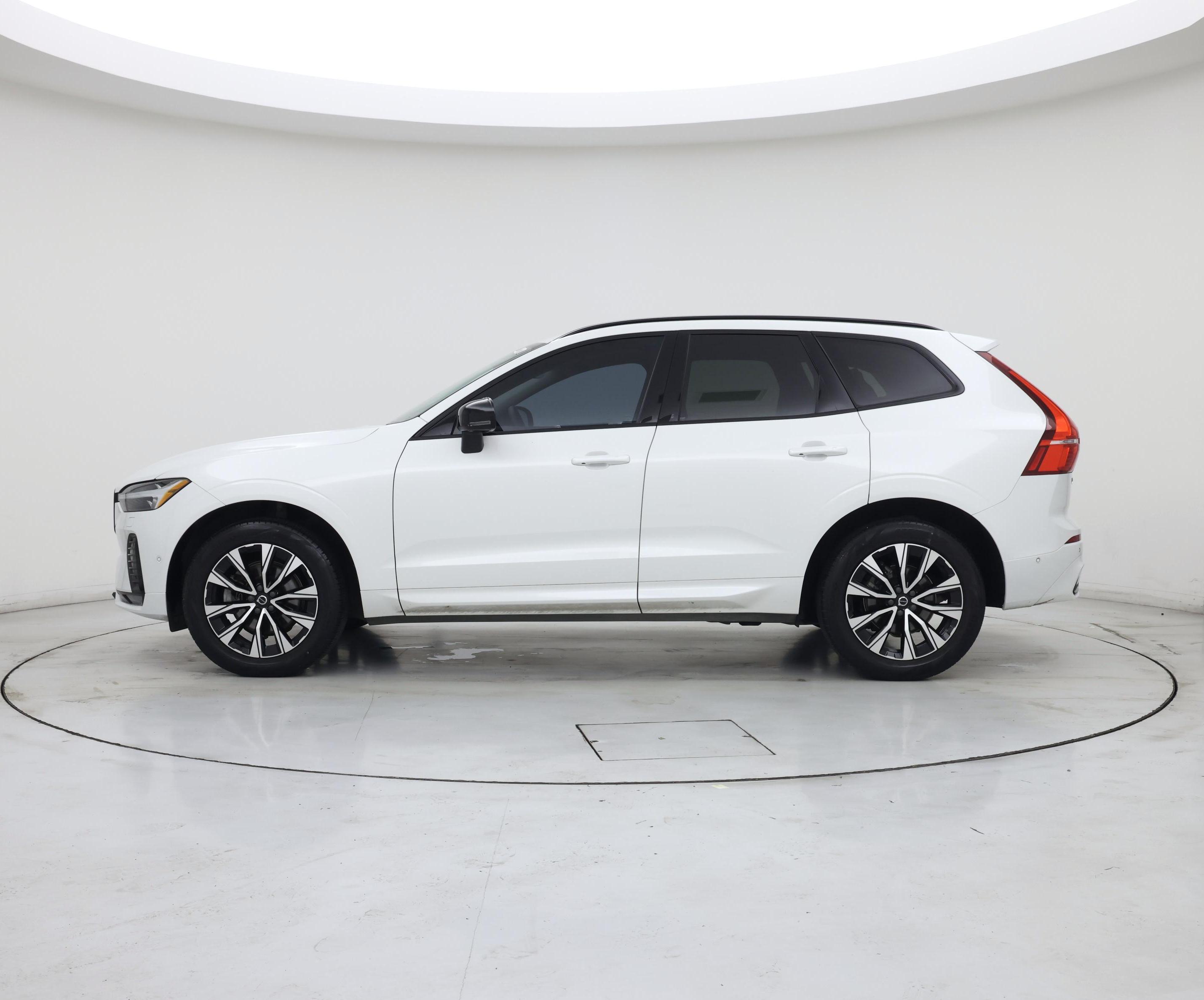 Thumbnail: 2024 Volvo XC60 - 3