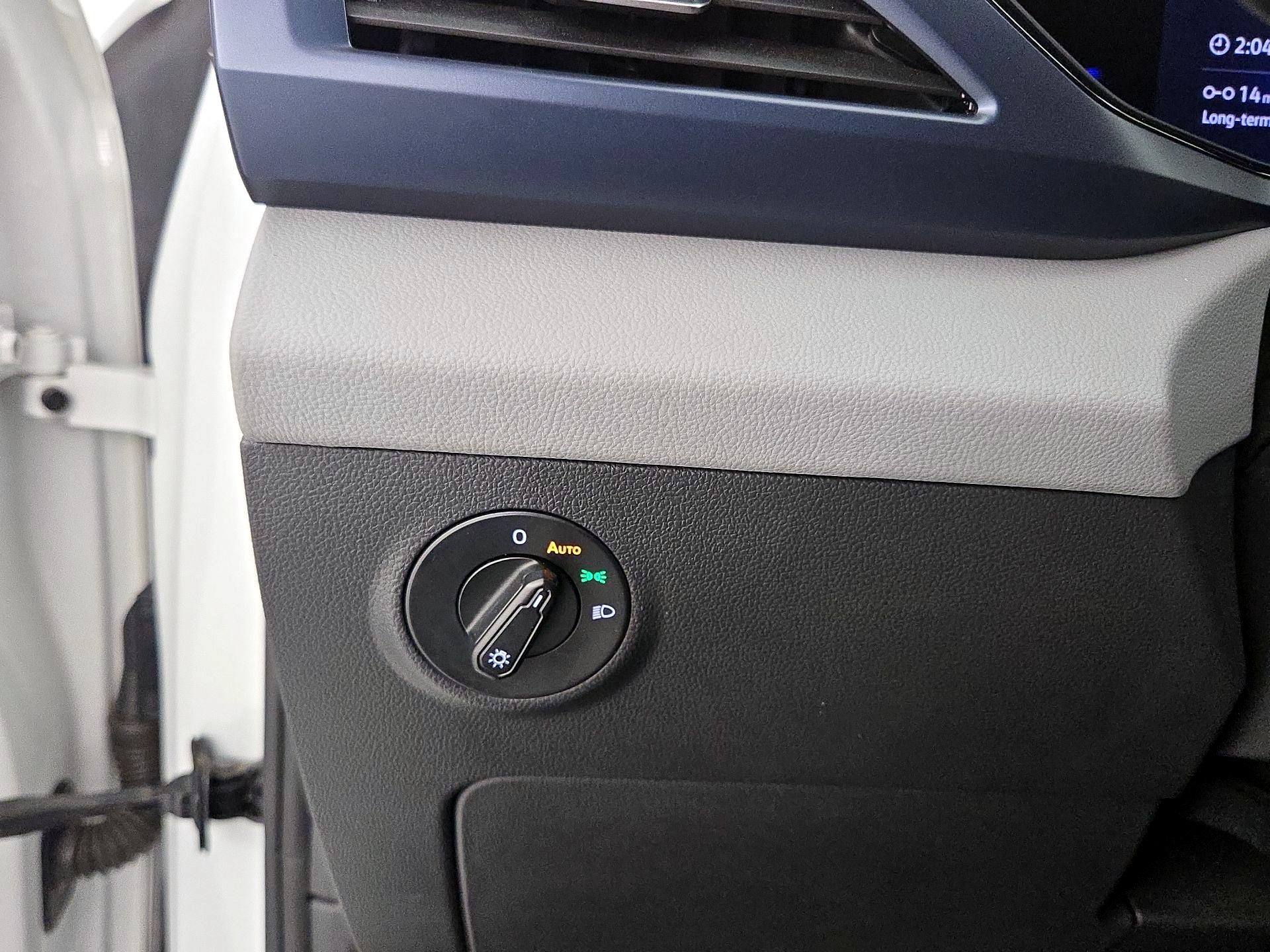 Thumbnail: 2022 Volkswagen Taos - 13