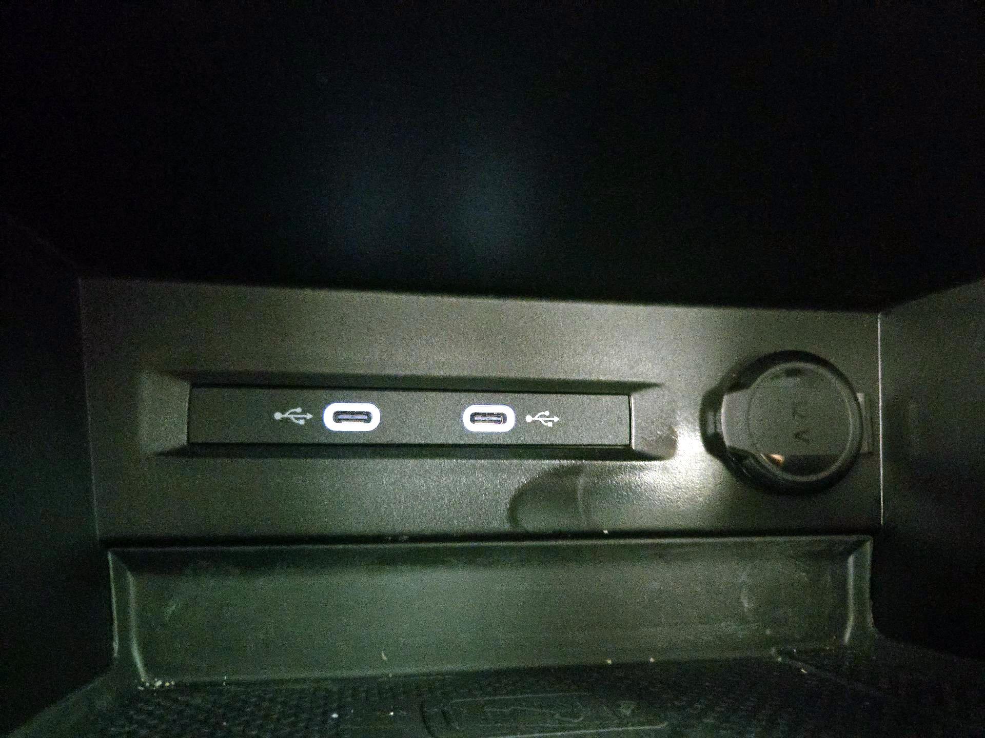 Thumbnail: 2022 Volkswagen Taos - 18