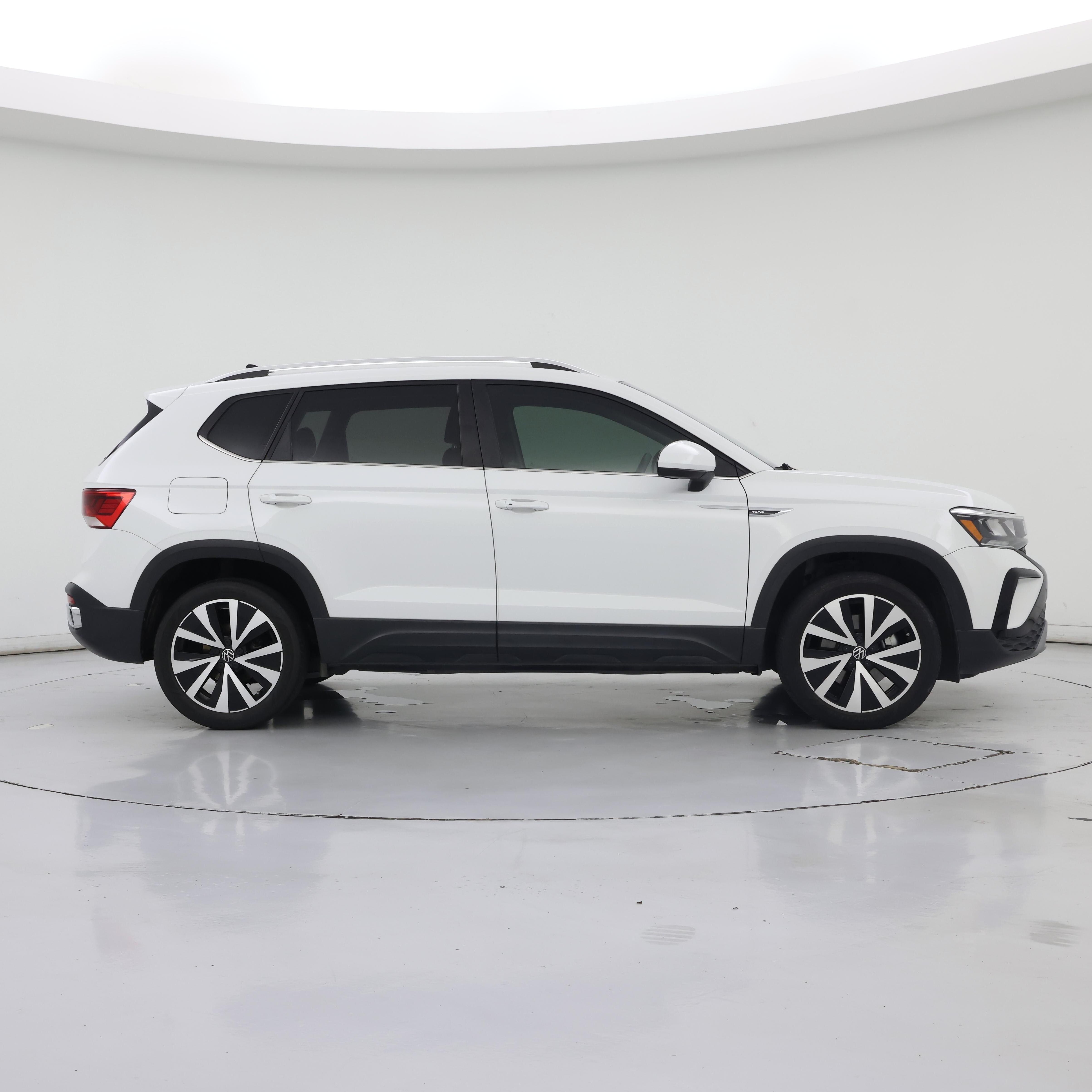 Thumbnail: 2022 Volkswagen Taos - 7