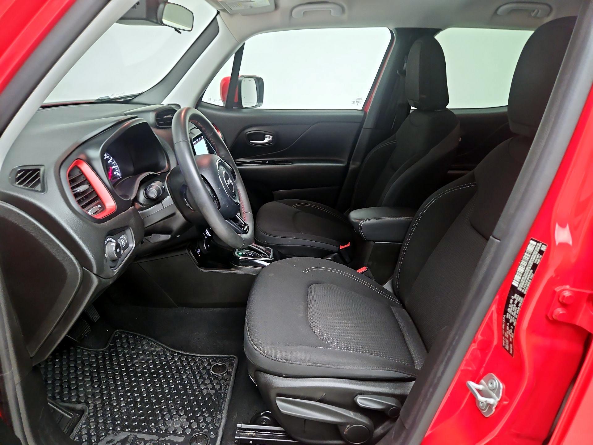 Thumbnail: 2022 Jeep Renegade - 11