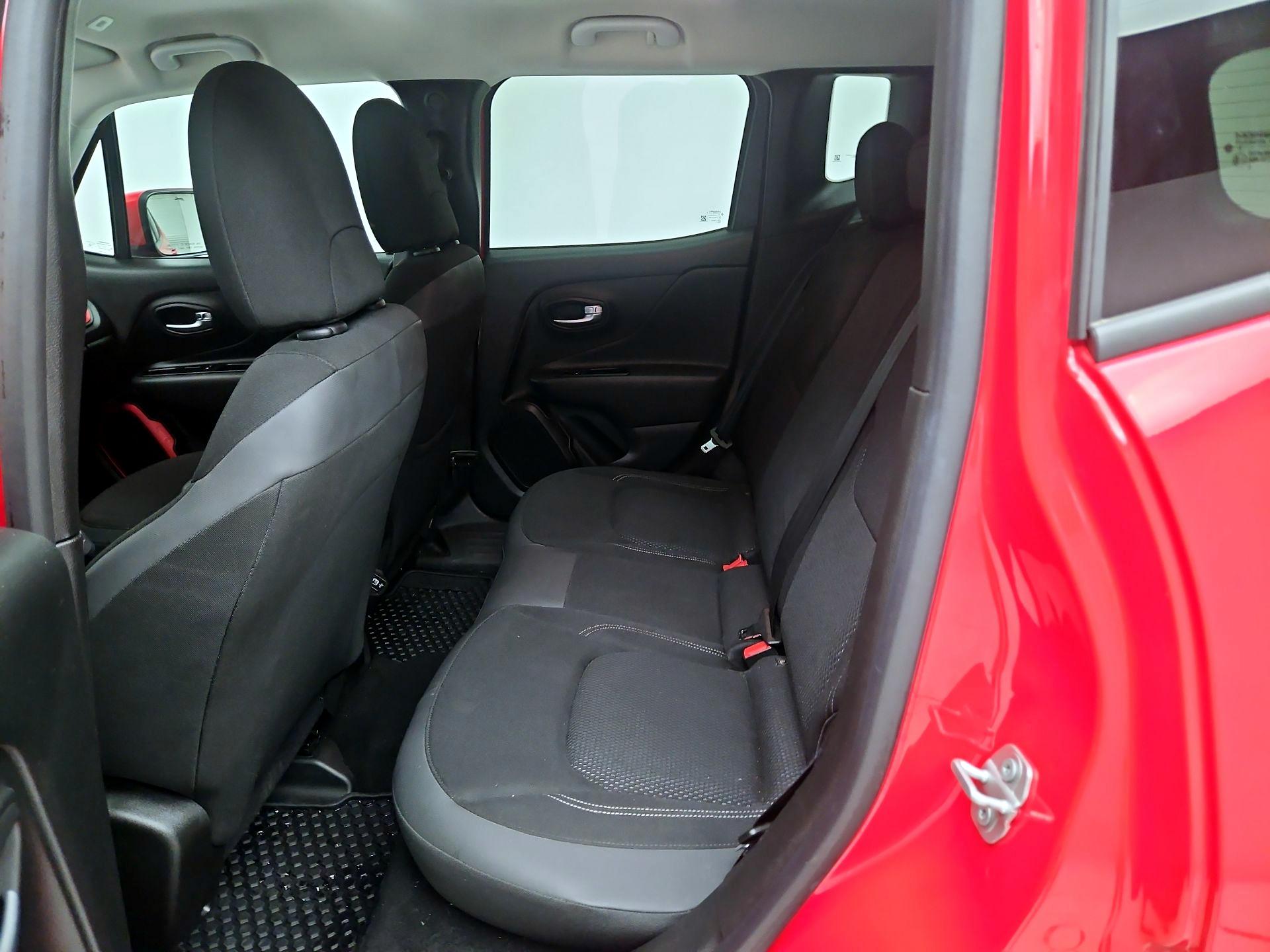 Thumbnail: 2022 Jeep Renegade - 20