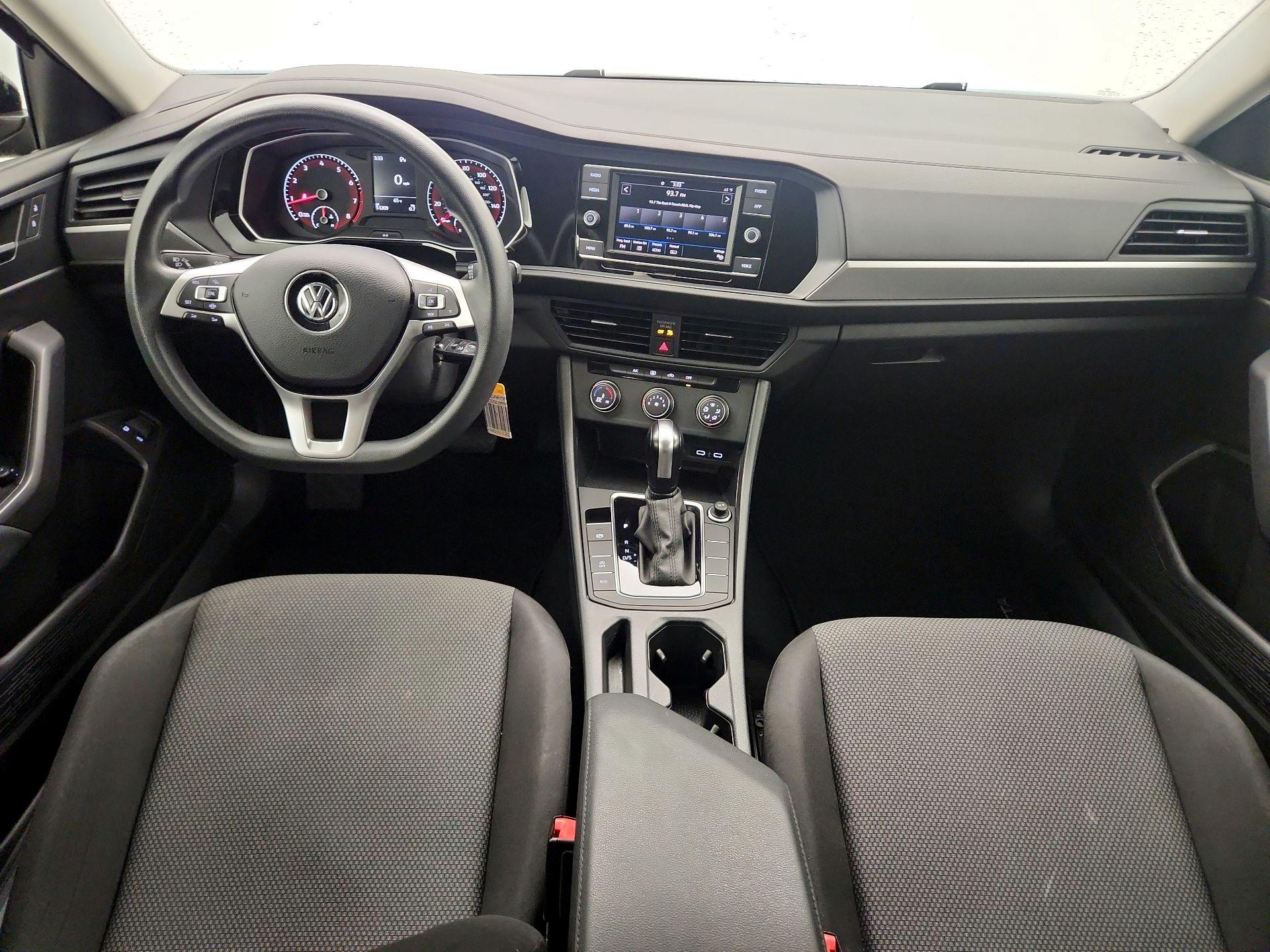 Thumbnail: 2021 Volkswagen Jetta - 9