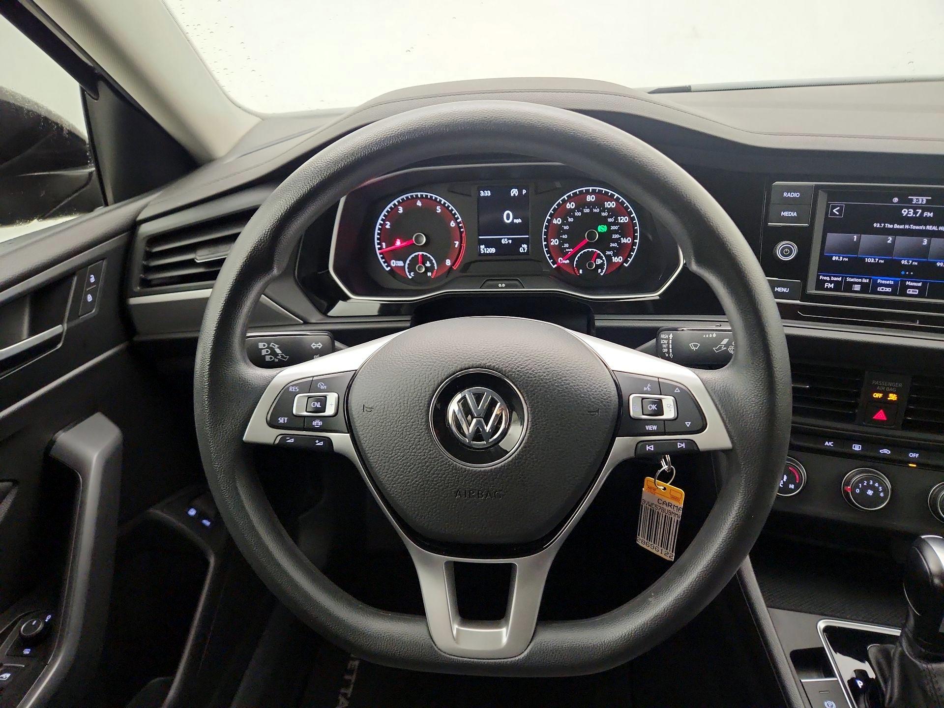 Thumbnail: 2021 Volkswagen Jetta - 10