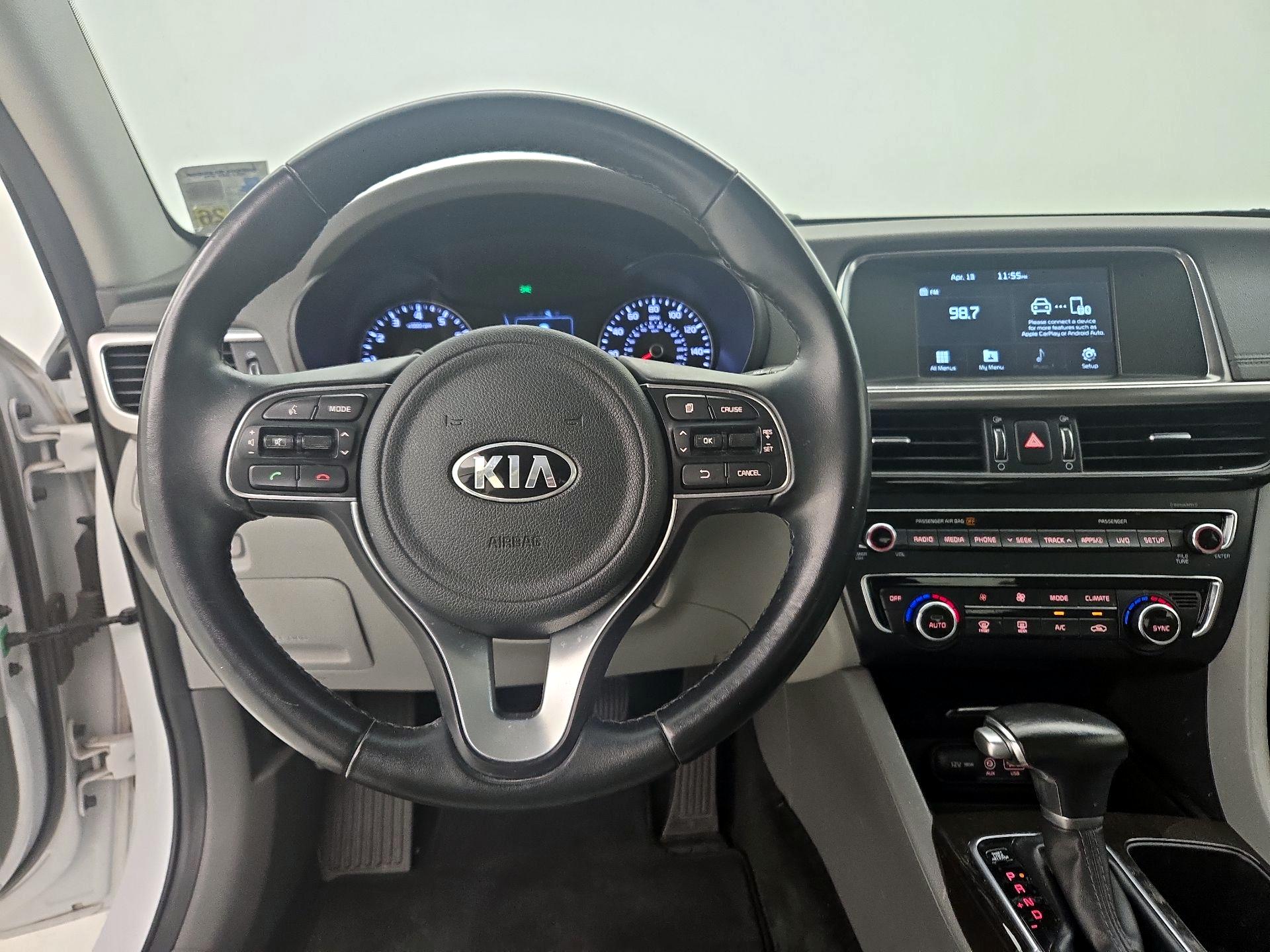 Thumbnail: 2018 Kia Optima - 10
