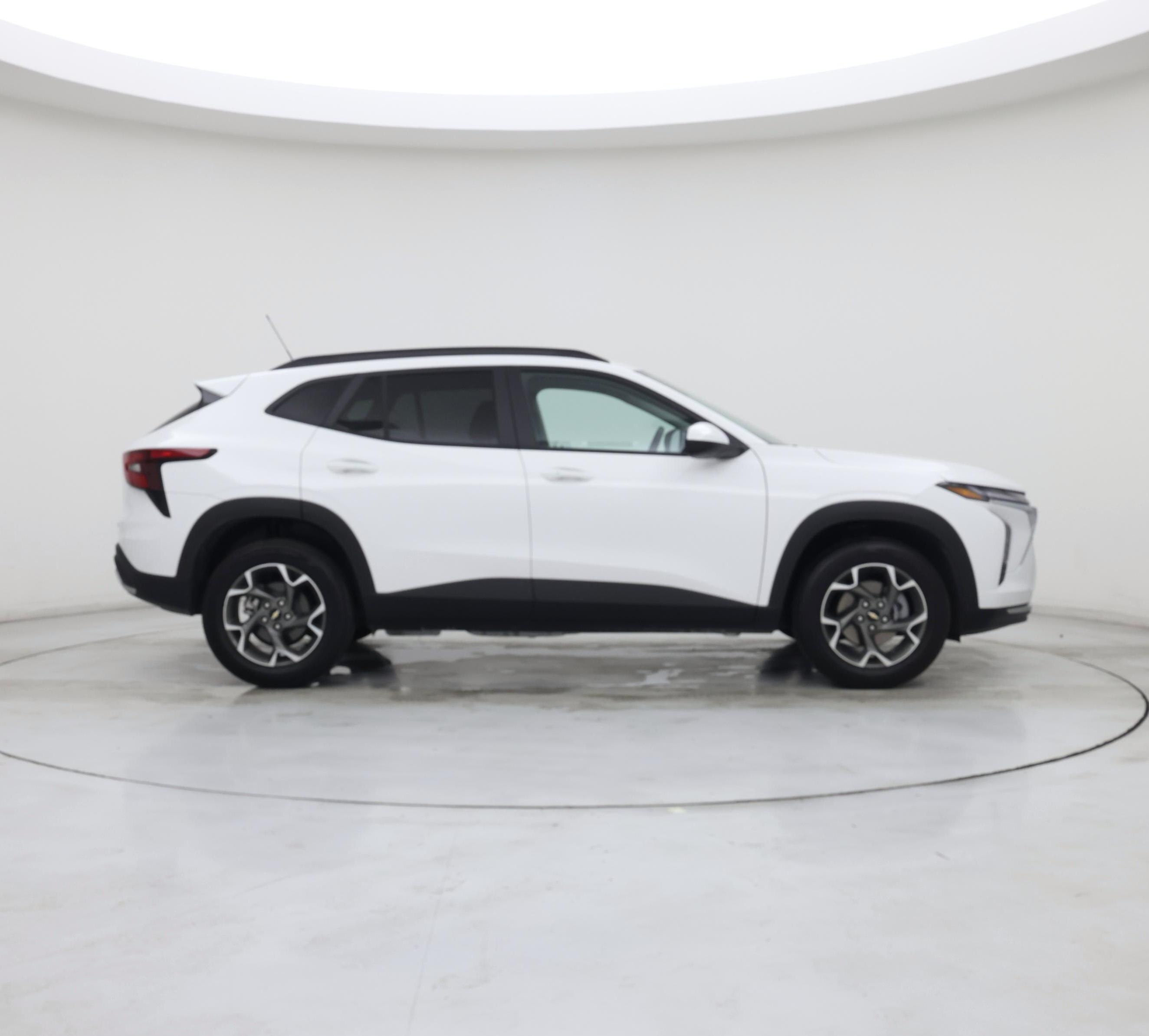 Thumbnail: 2026 Chevrolet Trax - 7