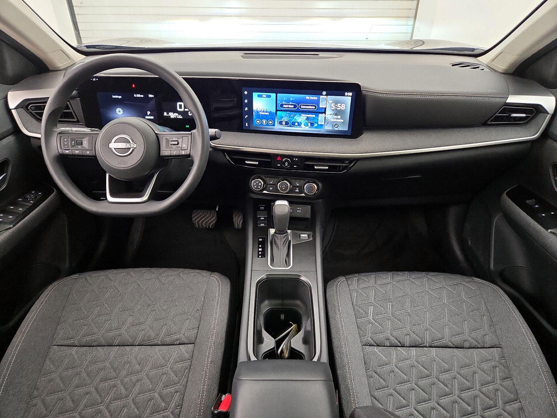 Thumbnail: 2025 Nissan Kicks - 9