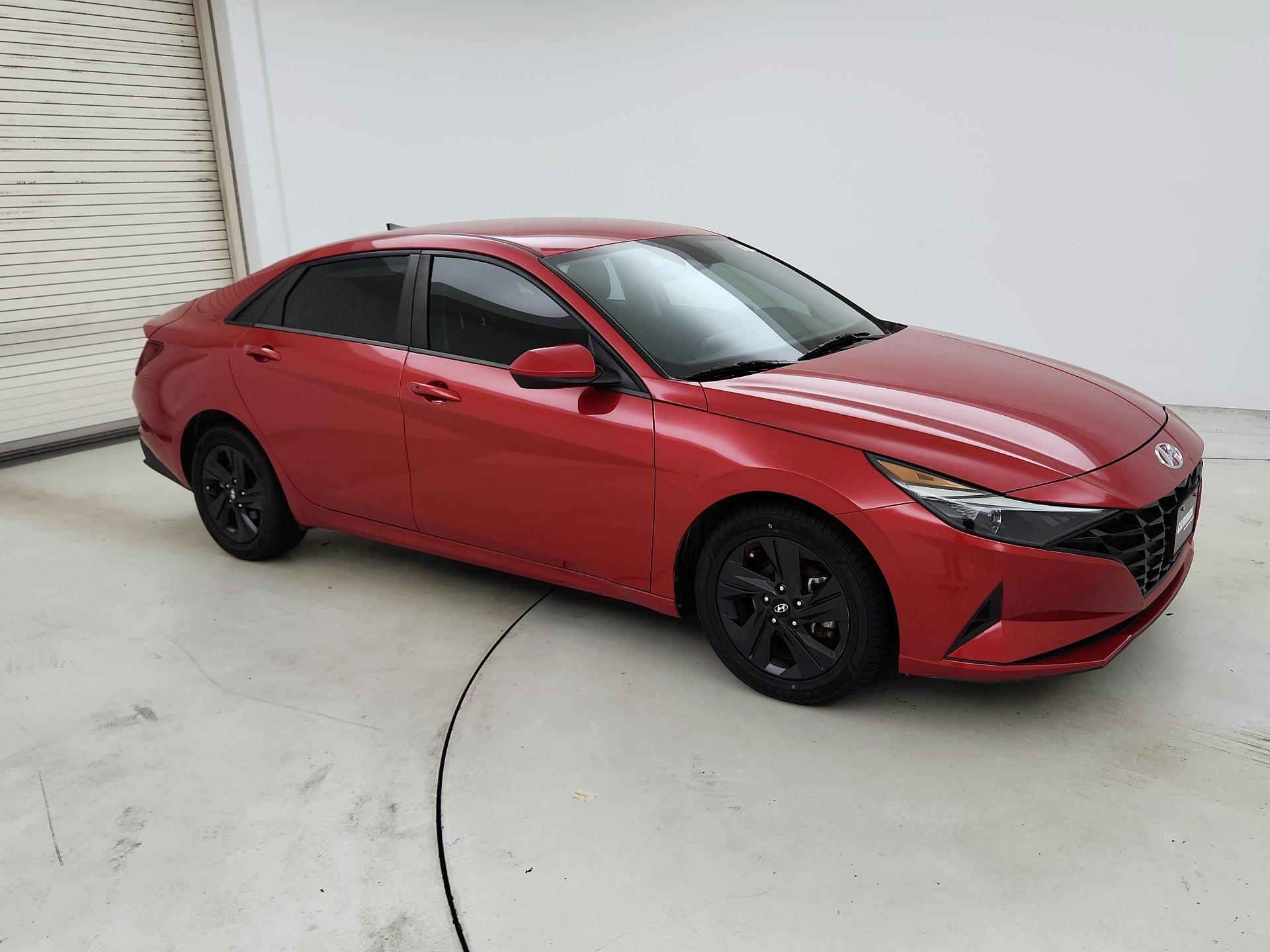 Thumbnail: 2022 Hyundai Elantra - 1