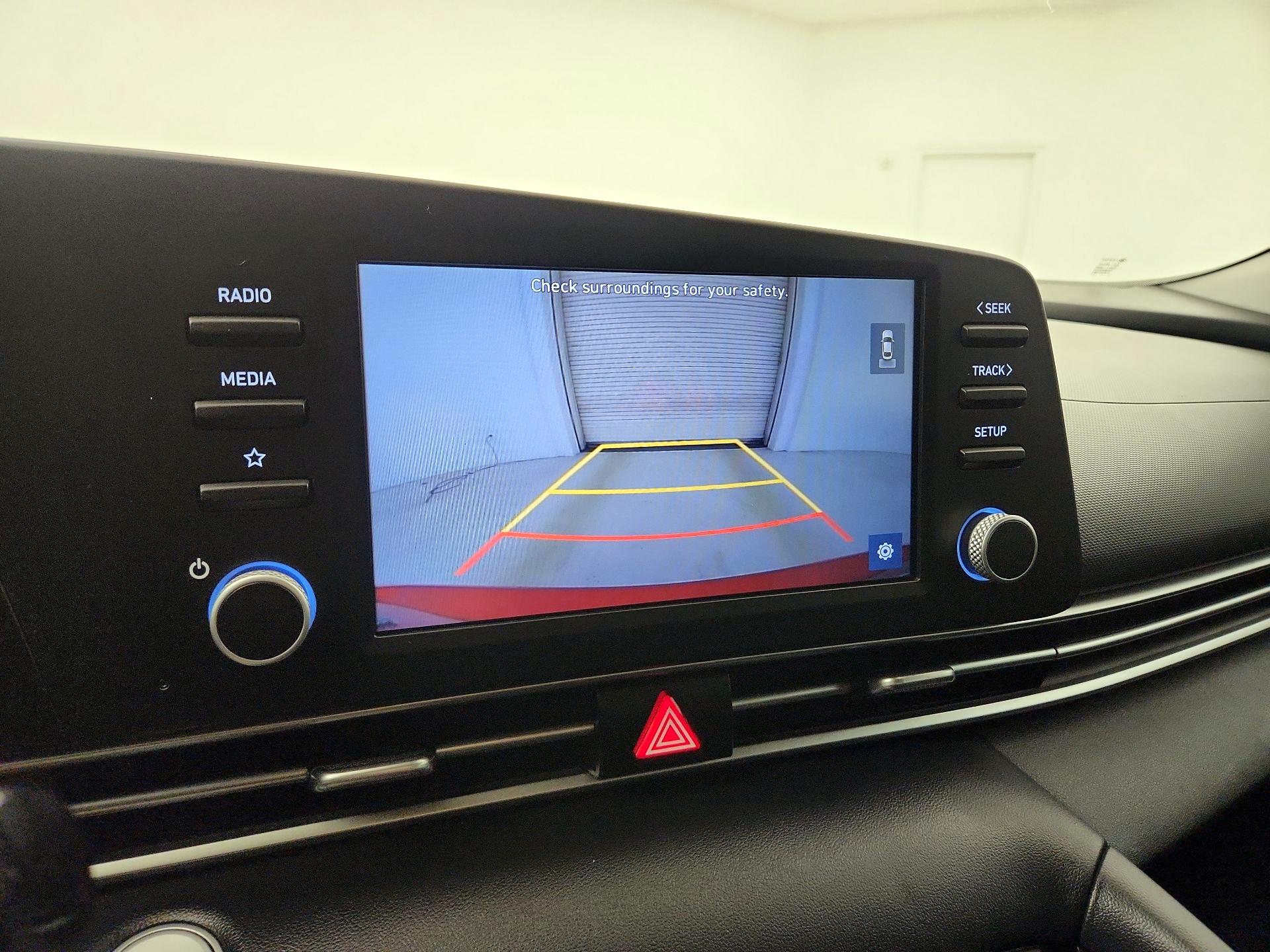 Thumbnail: 2022 Hyundai Elantra - 12