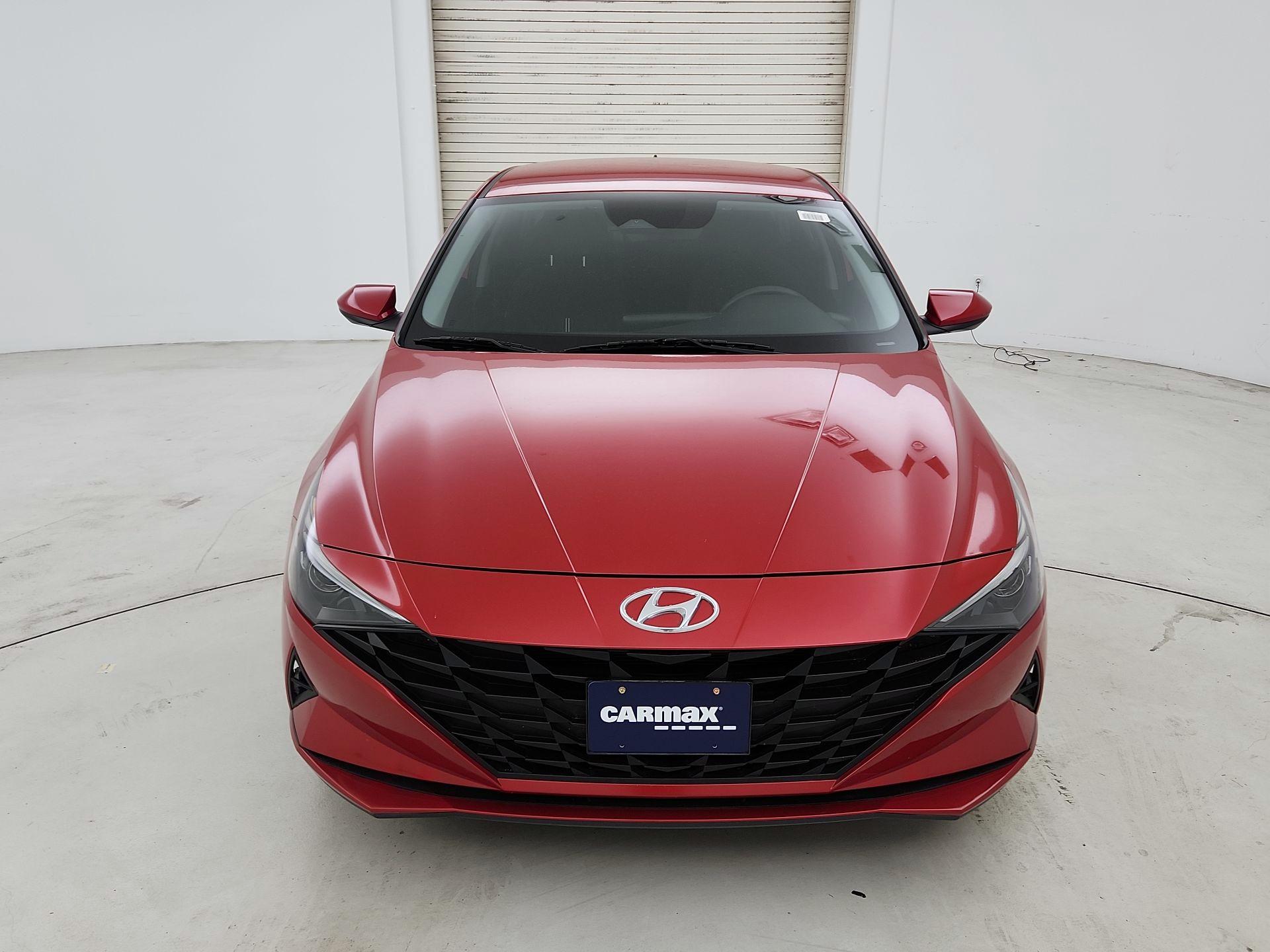 Thumbnail: 2022 Hyundai Elantra - 2