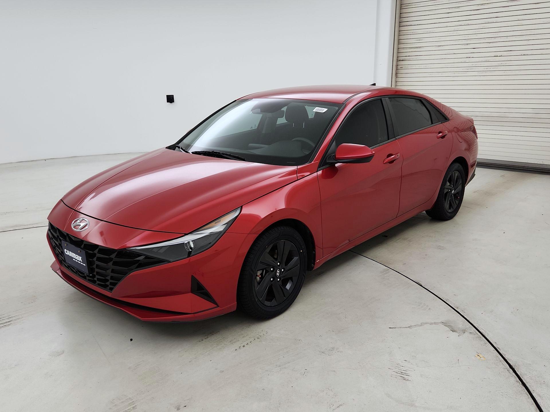 Thumbnail: 2022 Hyundai Elantra - 3