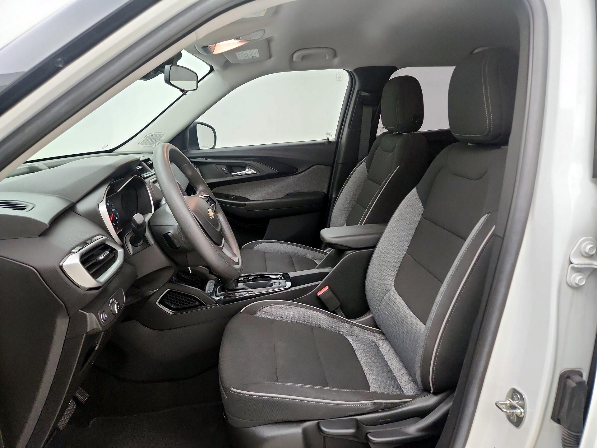 Thumbnail: 2023 Chevrolet TrailBlazer - 11