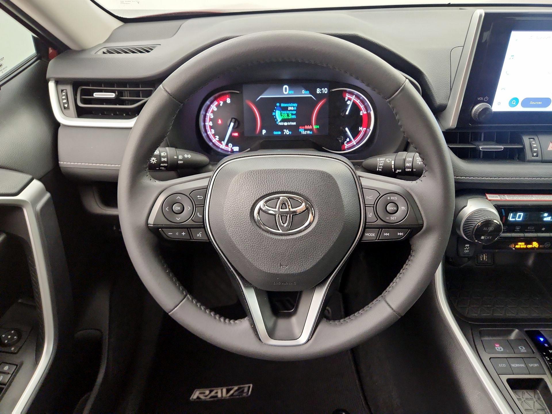 Thumbnail: 2025 Toyota RAV4 - 10