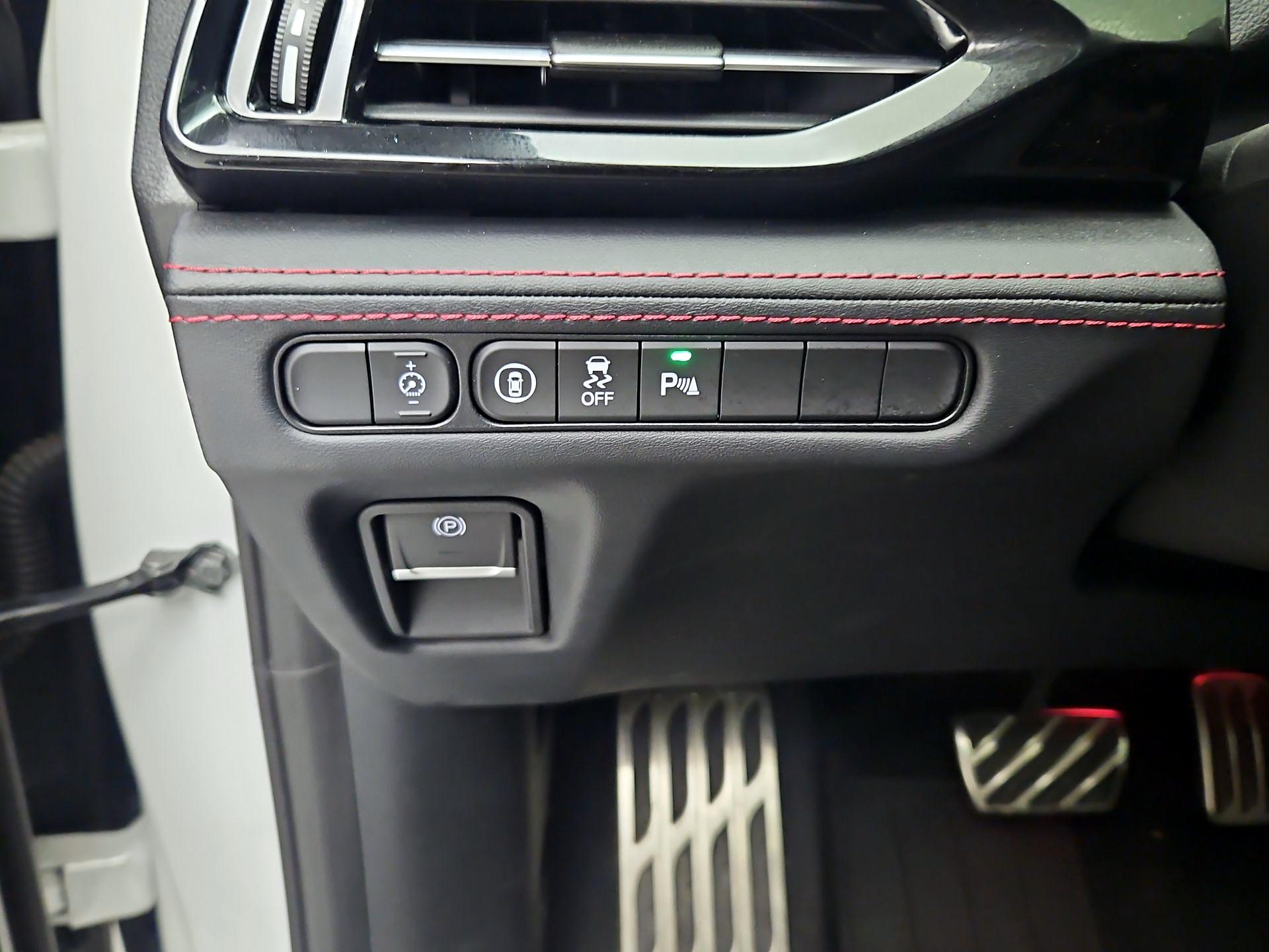 Thumbnail: 2022 Acura MDX - 13