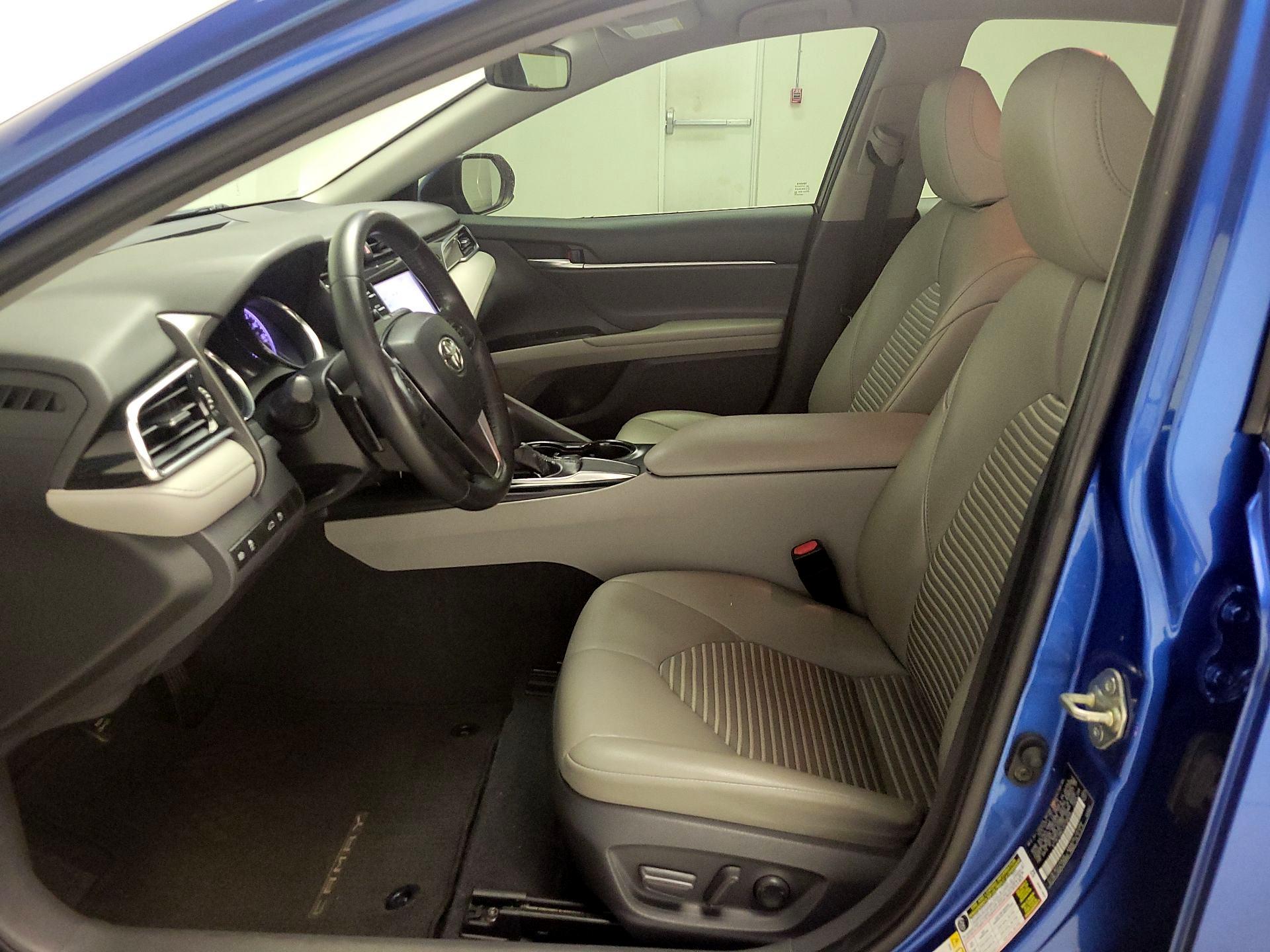 Thumbnail: 2018 Toyota Camry - 11