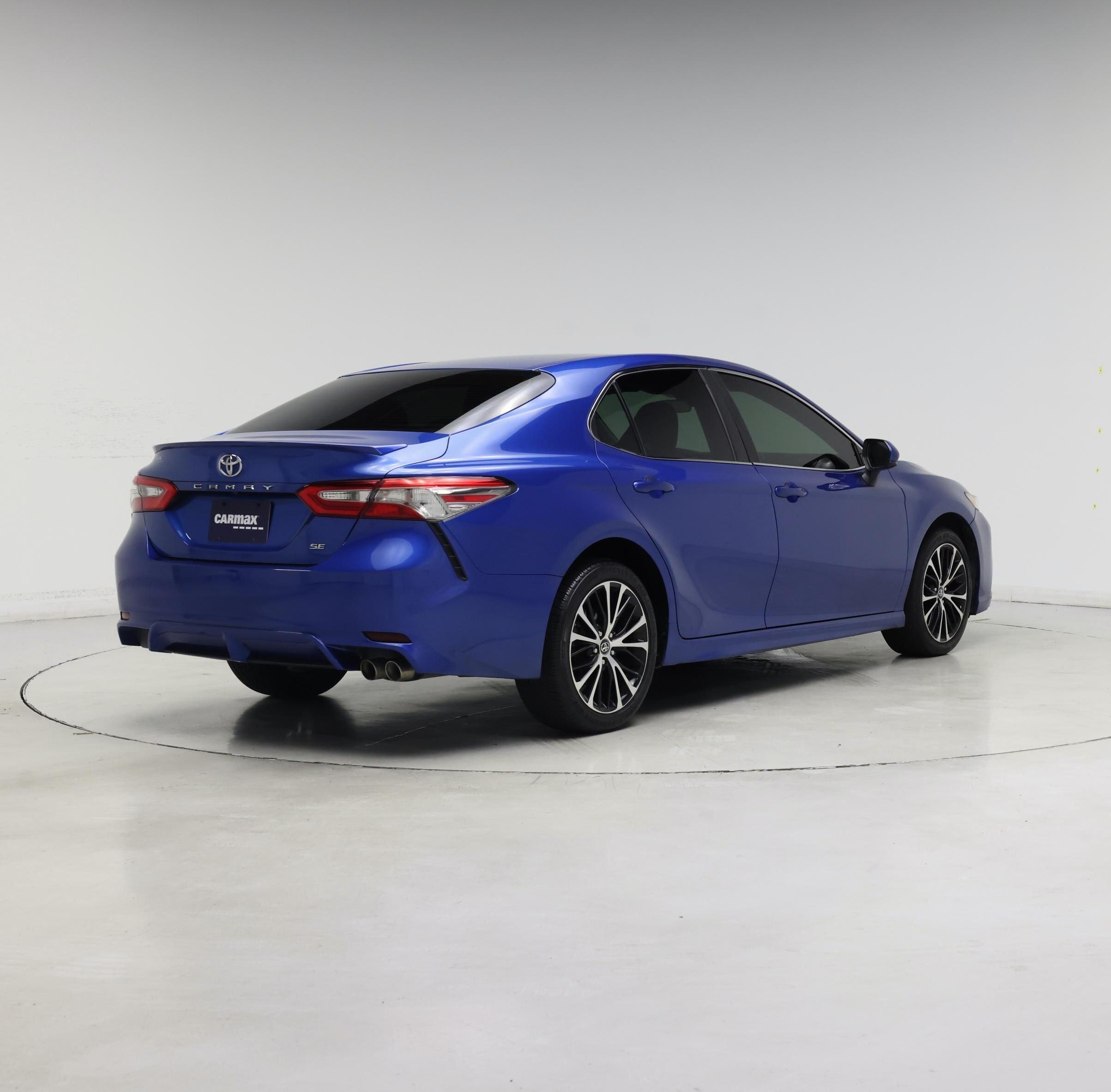 Thumbnail: 2018 Toyota Camry - 8